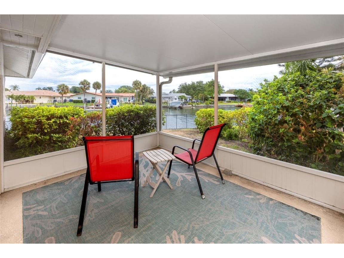 2096 Massachusetts Avenue NE Saint Petersburg FL 33703 - TAMPA BAY TB8405990 image33