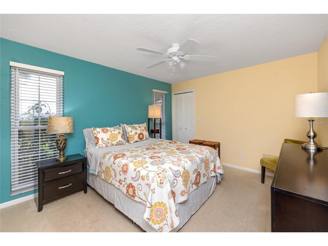 2096 Massachusetts Avenue NE Saint Petersburg FL 33703 - TAMPA BAY TB8405990 image36