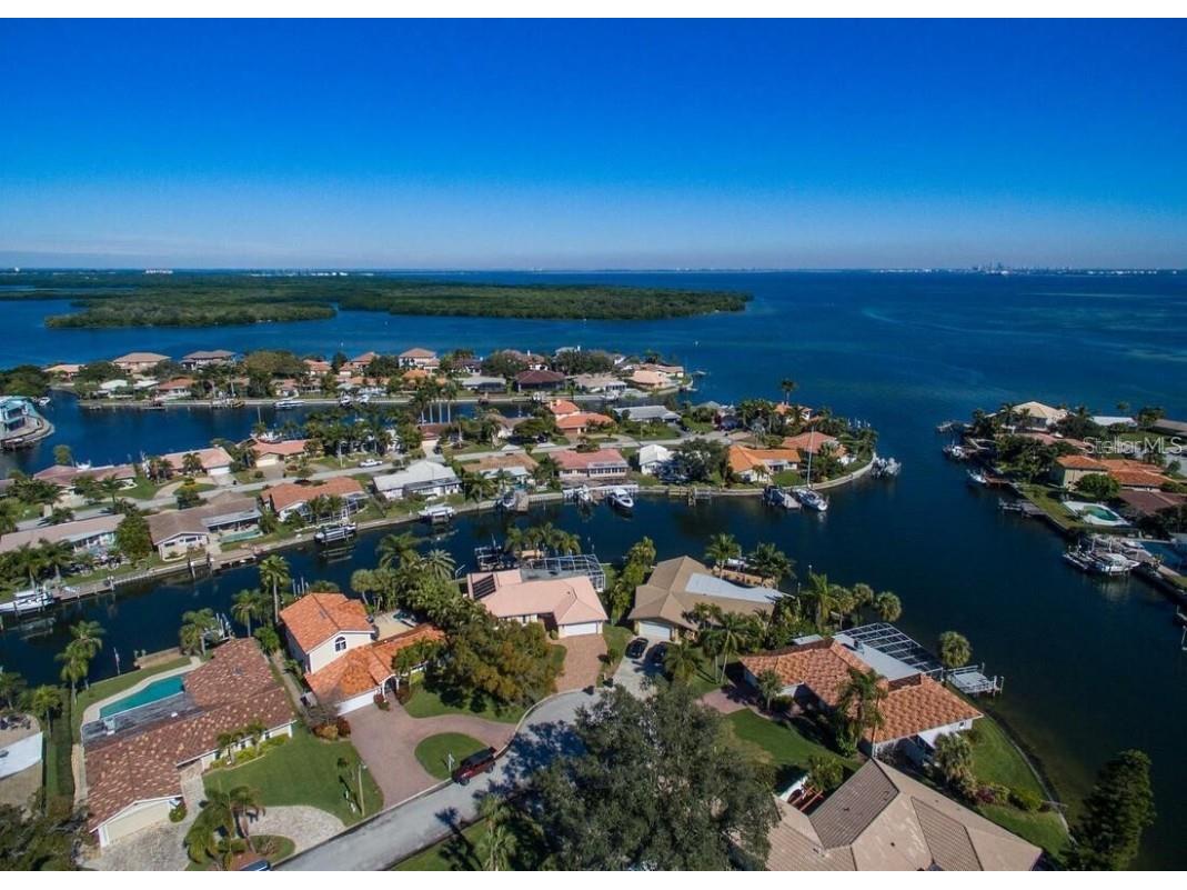 2096 Massachusetts Avenue NE Saint Petersburg FL 33703 - TAMPA BAY TB8405990 image48