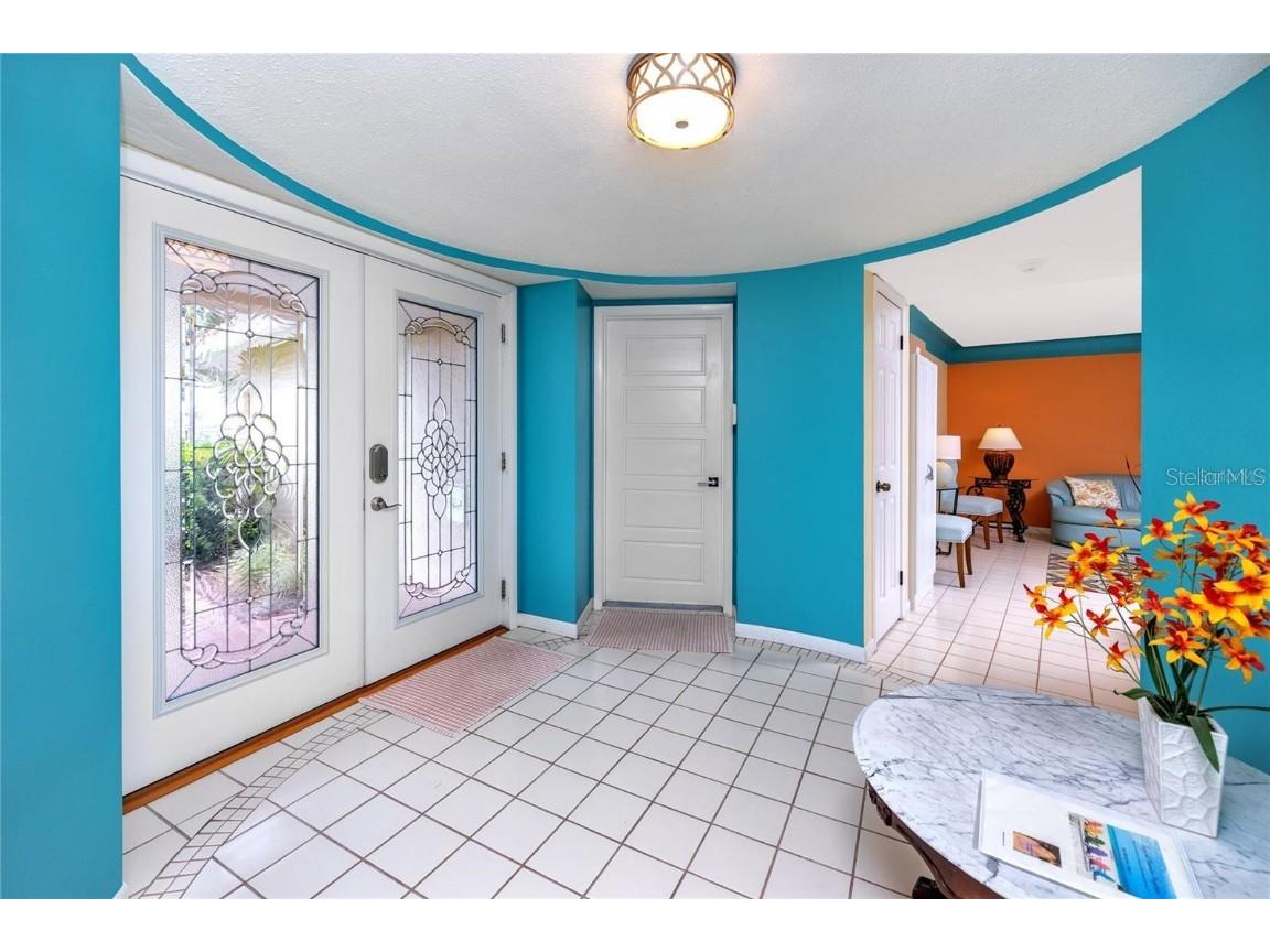 2096 Massachusetts Avenue NE Saint Petersburg FL 33703 - TAMPA BAY TB8405990 image6