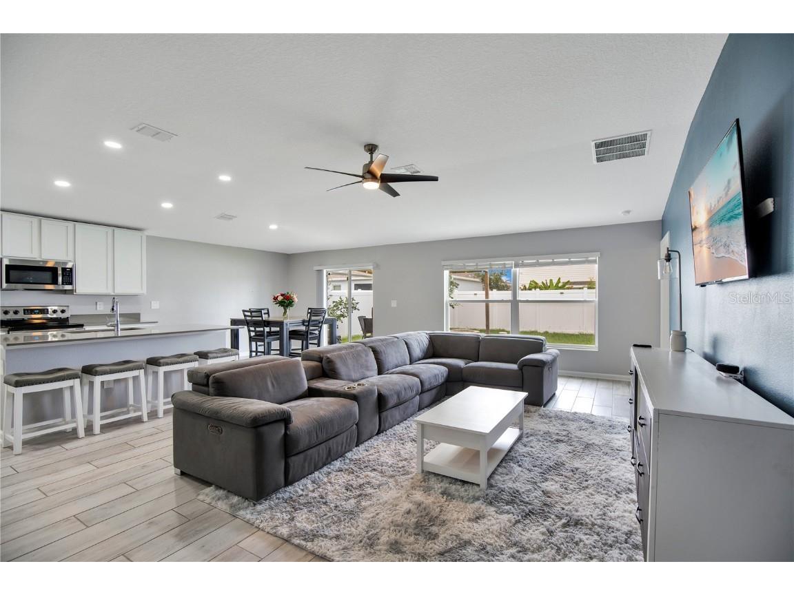 2097 Freemark Street Osteen FL 32764 V4944582 image3