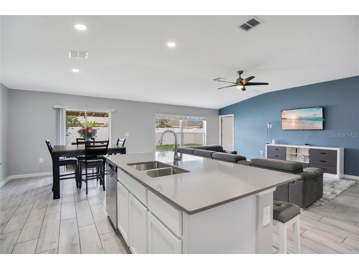 2097 Freemark Street Osteen FL 32764 V4944582 image6