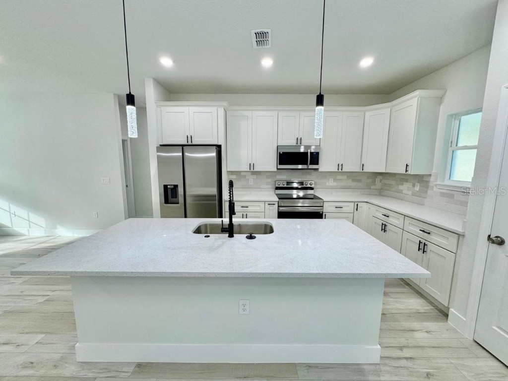 2097 W Hampshire Boulevard Citrus Springs FL 34434 O6281752 image16