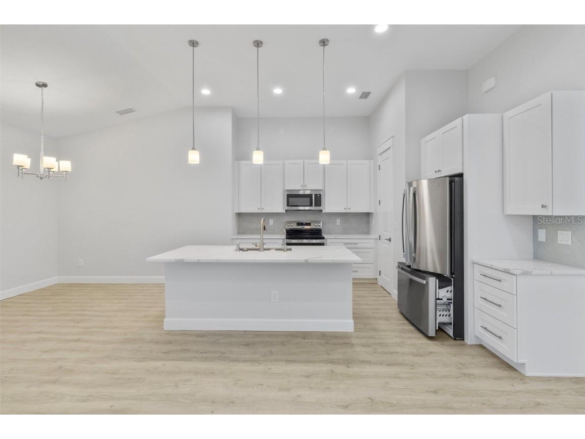 2098 Manheim Avenue North Port FL 34286 C7518708 image14