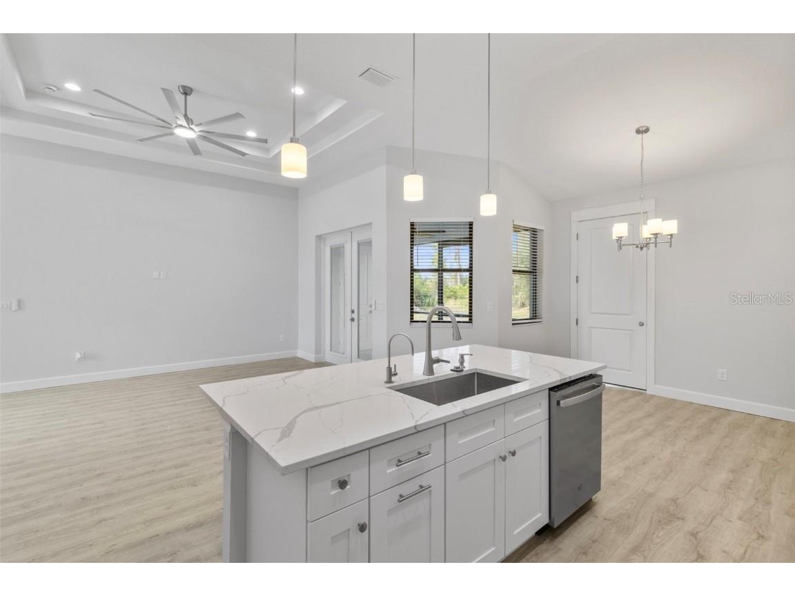 2098 Manheim Avenue North Port FL 34286 C7518708 image15