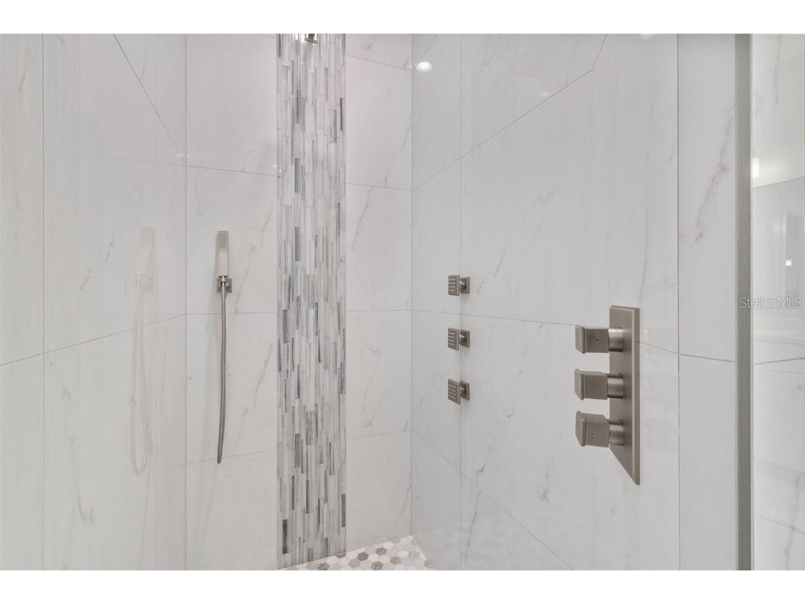 2098 Manheim Avenue North Port FL 34286 C7518708 image30