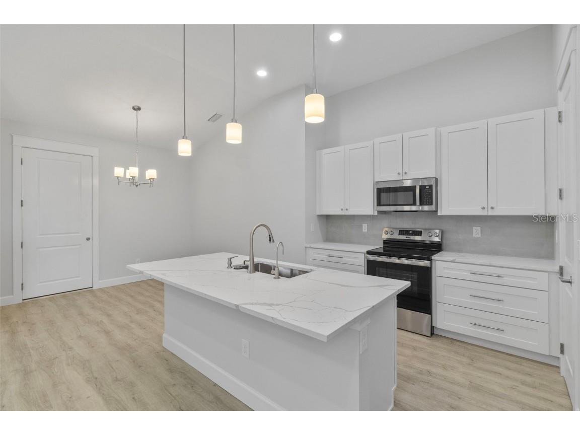 2098 Manheim Avenue North Port FL 34286 C7518708 image4