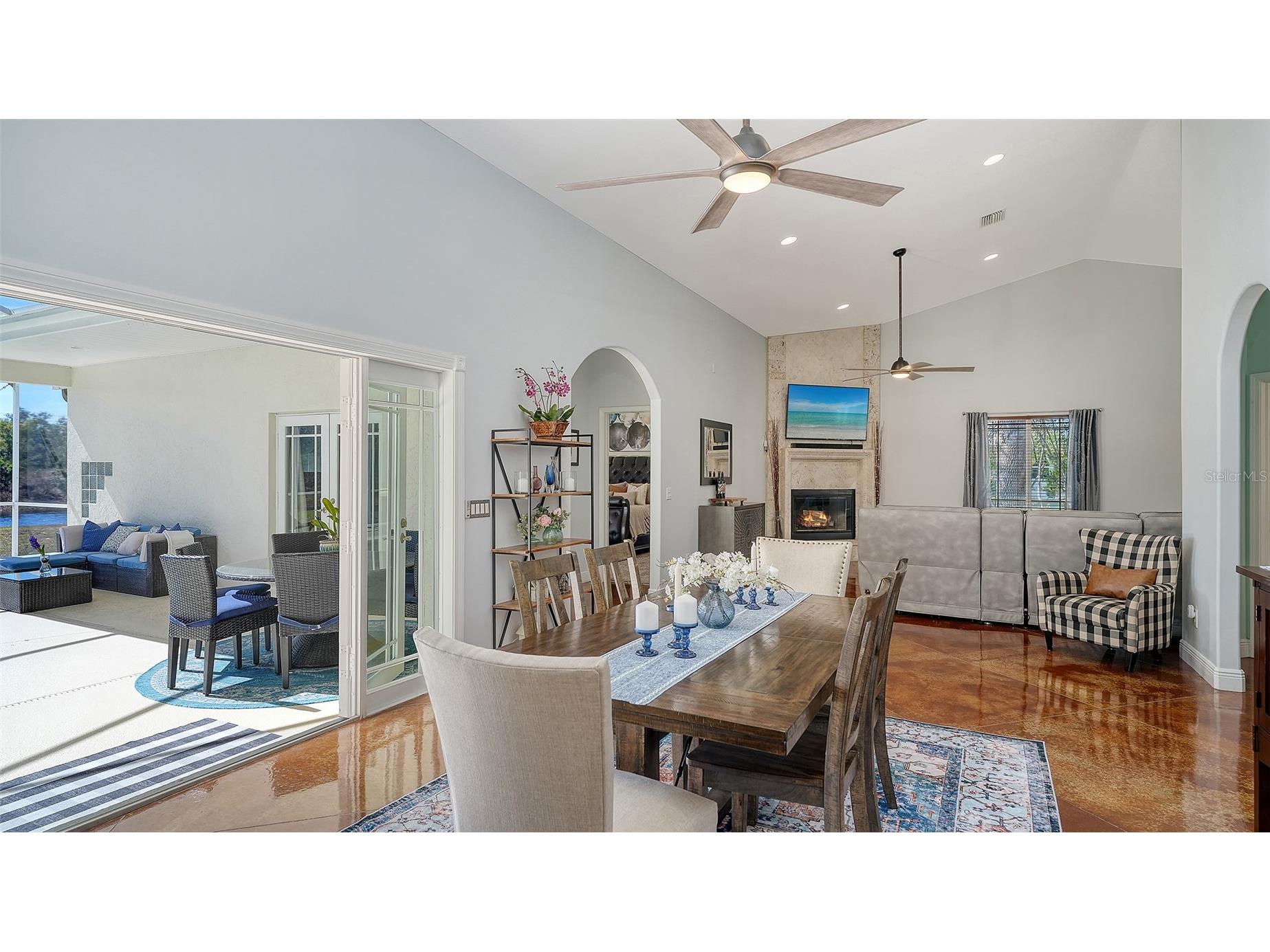 2098 Palm View Road Sarasota FL 34240 A4680898 image17