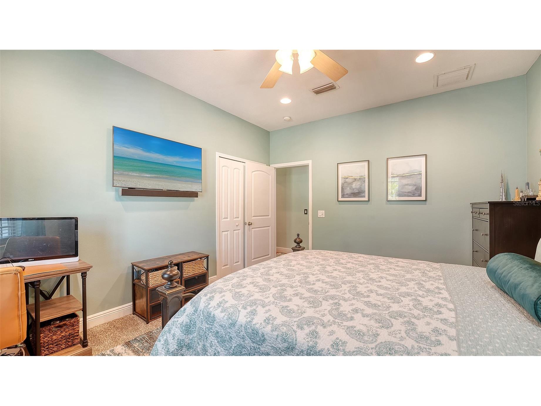 2098 Palm View Road Sarasota FL 34240 A4680898 image32