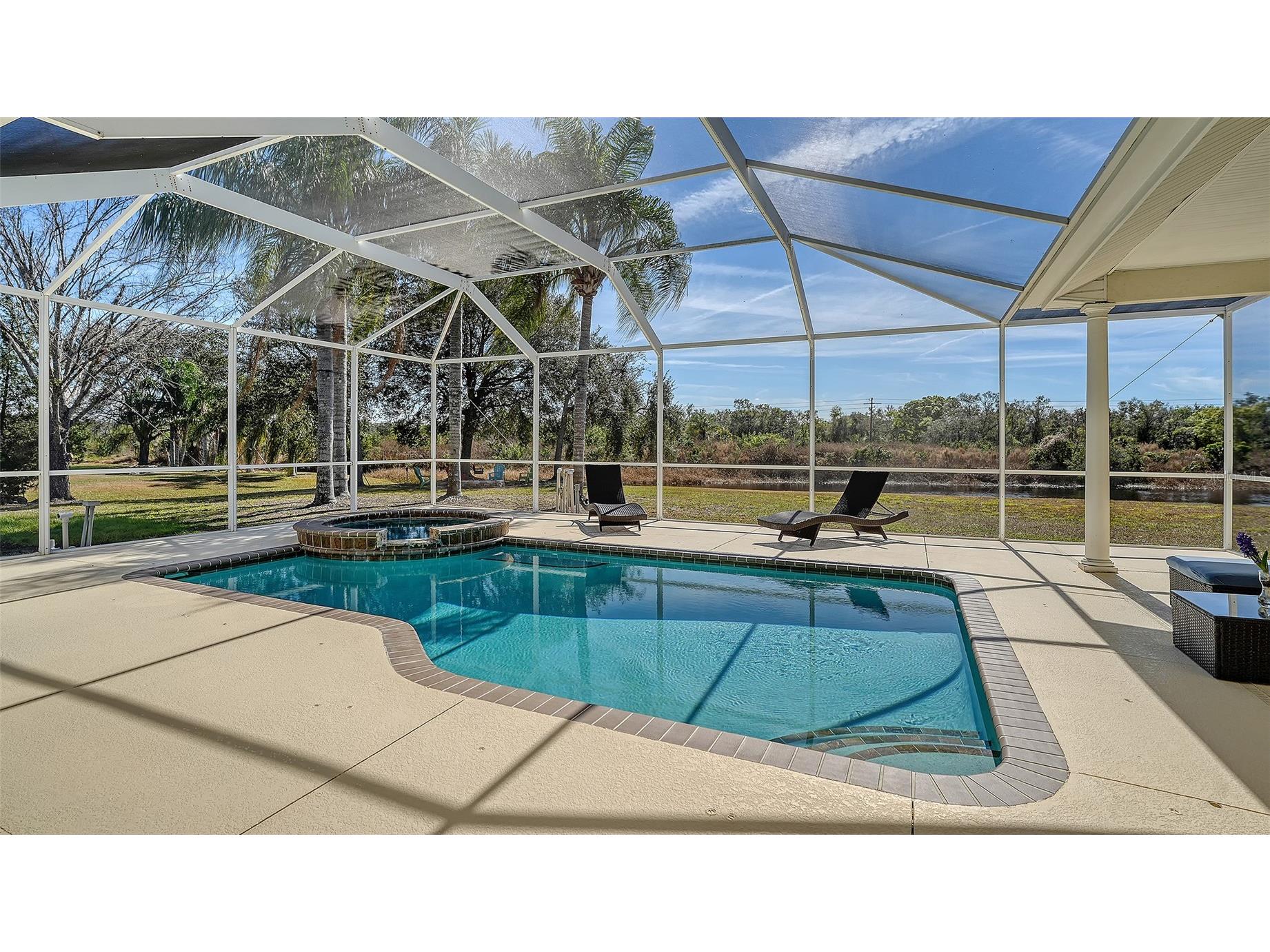 2098 Palm View Road Sarasota FL 34240 A4680898 image5