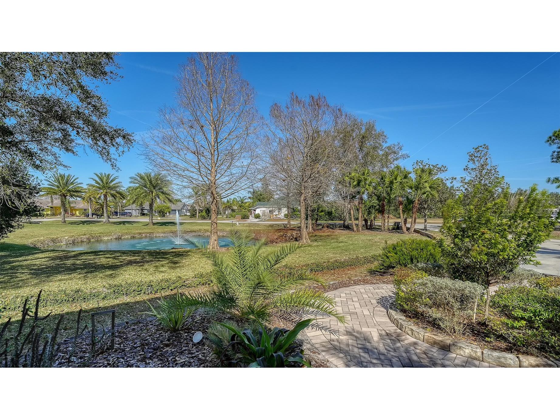 2098 Palm View Road Sarasota FL 34240 A4680898 image52