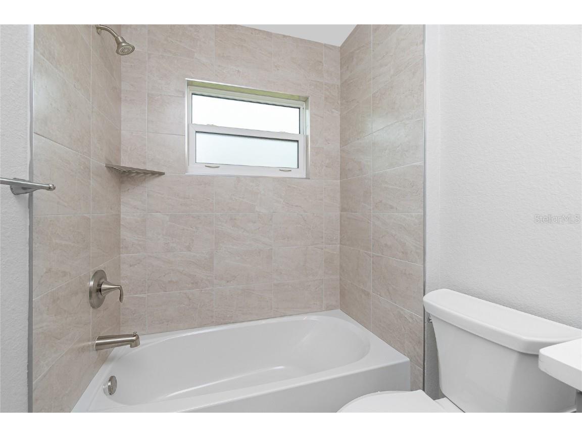 2098 Wheeling Avenue North Port FL 34288 C7517705 image20