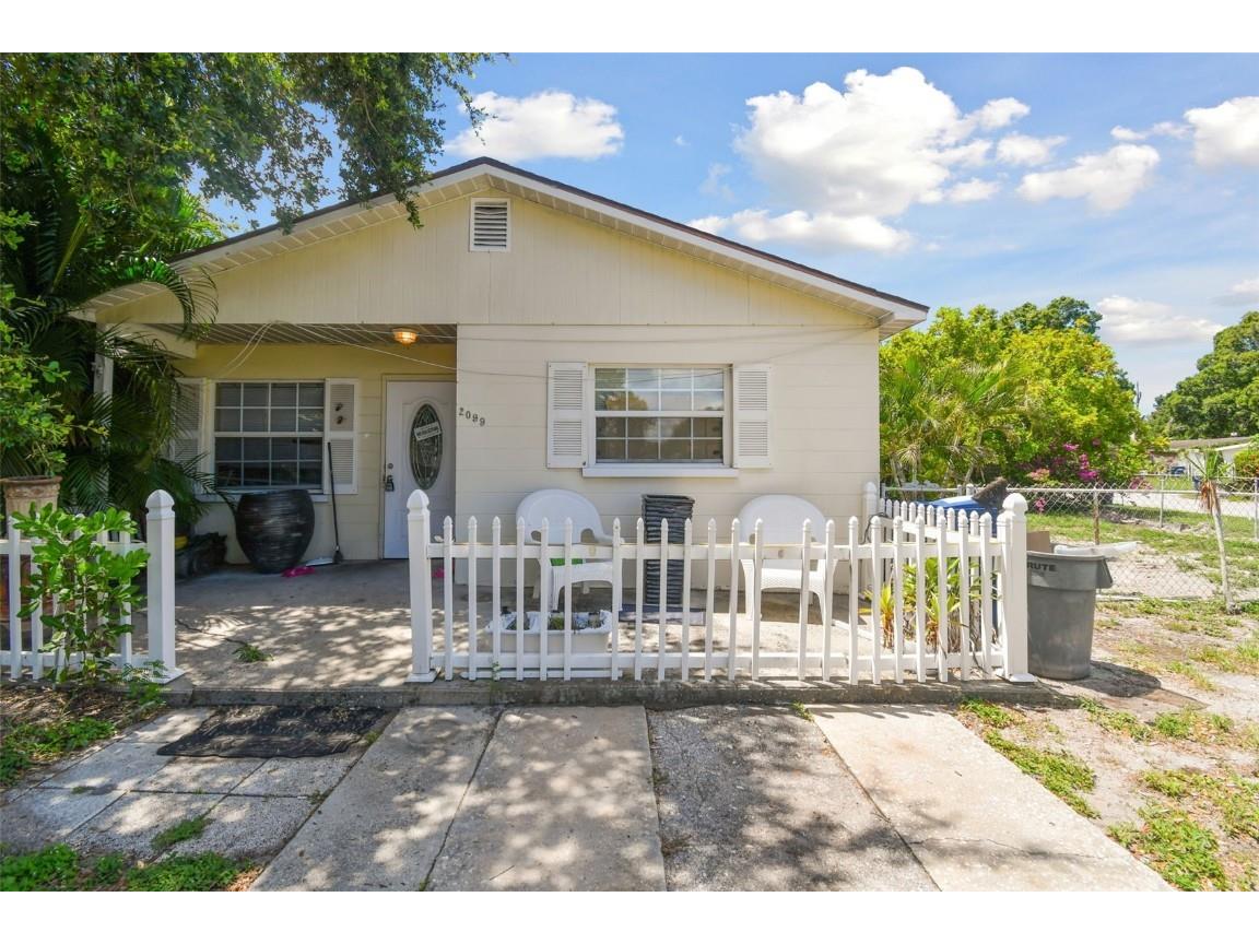 2099 Garden Lane Bradenton FL 34205 A4616035 image1