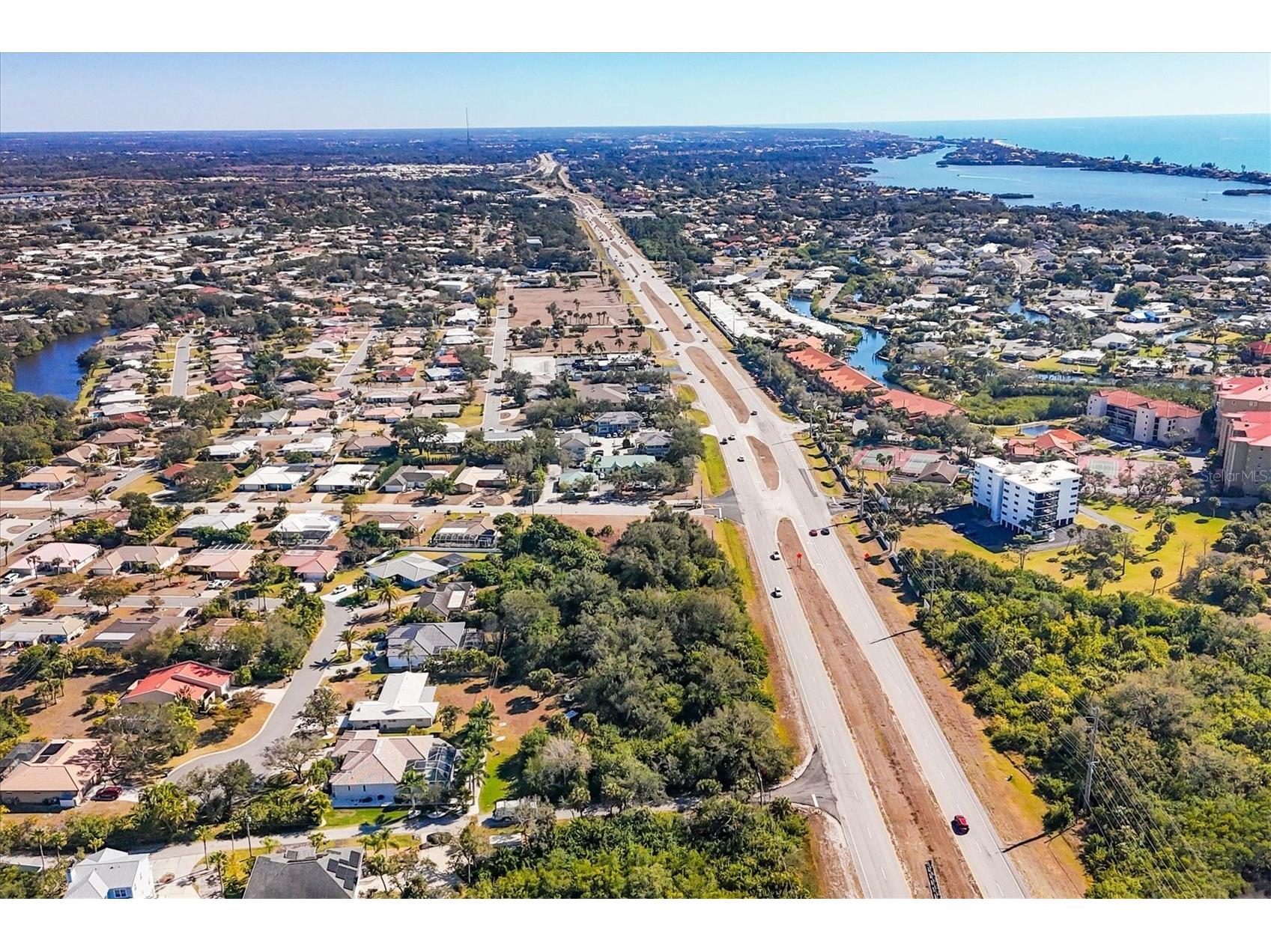 2099 S Tamiami Trail N Osprey FL 34229 A4677866 image11