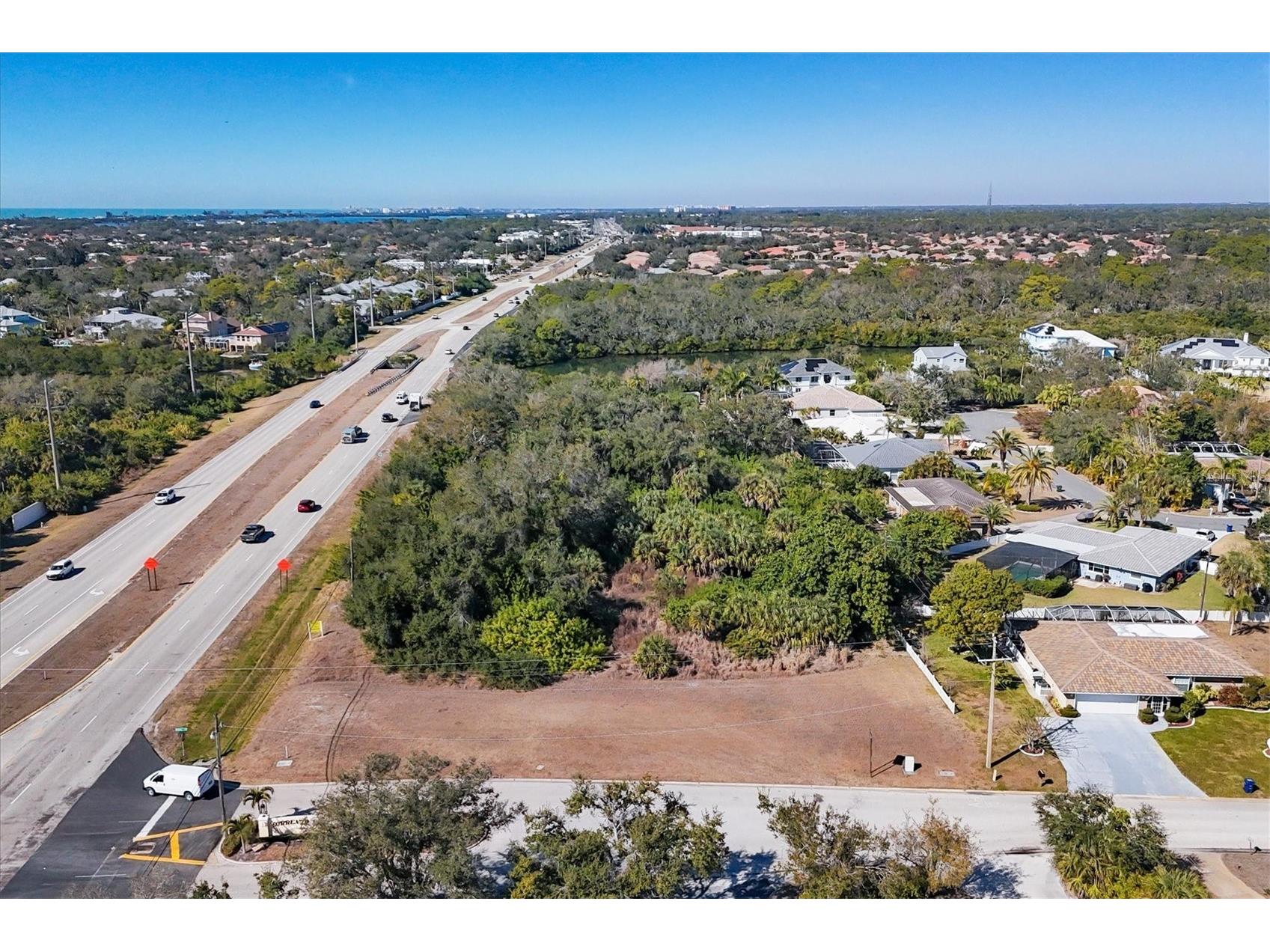 2099 S Tamiami Trail N Osprey FL 34229 A4677866 image2