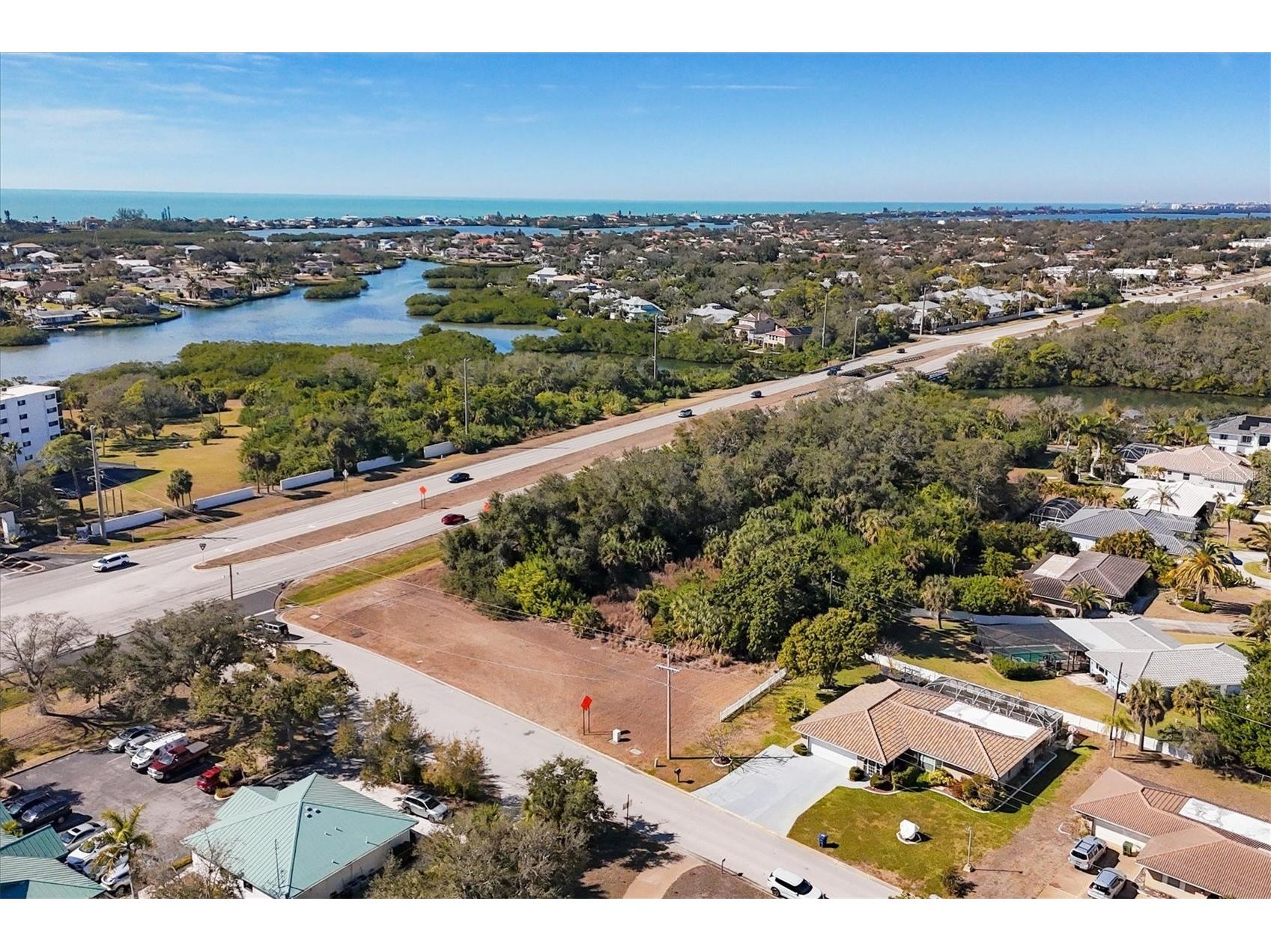 2099 S Tamiami Trail N Osprey FL 34229 A4677866 image3
