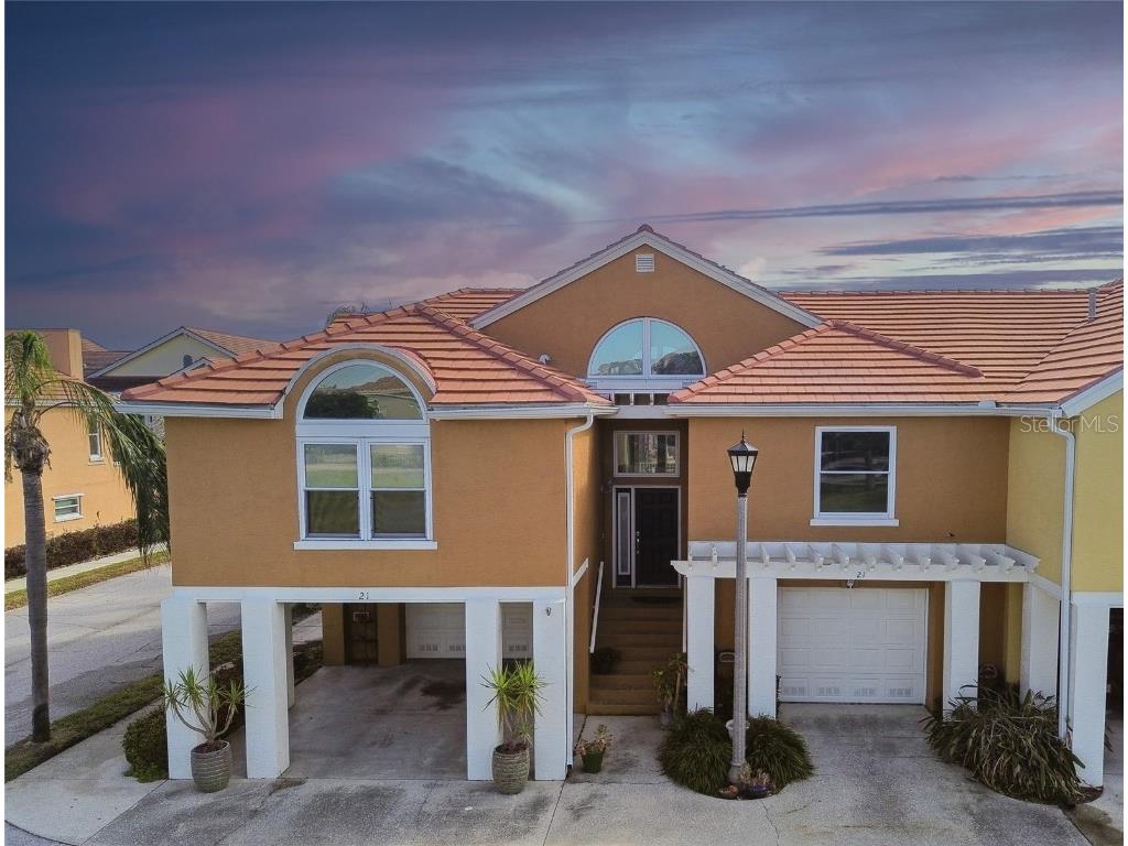 21 Crescent Place S Saint Petersburg FL 33711 TB8447433 image1
