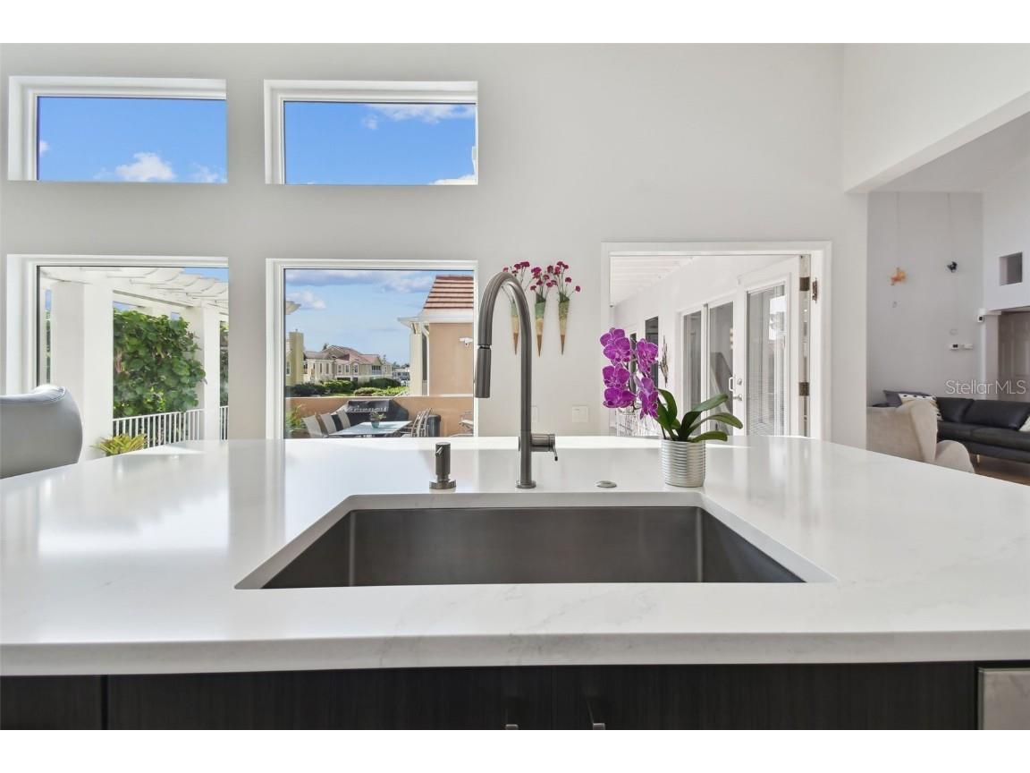 21 Crescent Place S Saint Petersburg FL 33711 TB8447433 image17