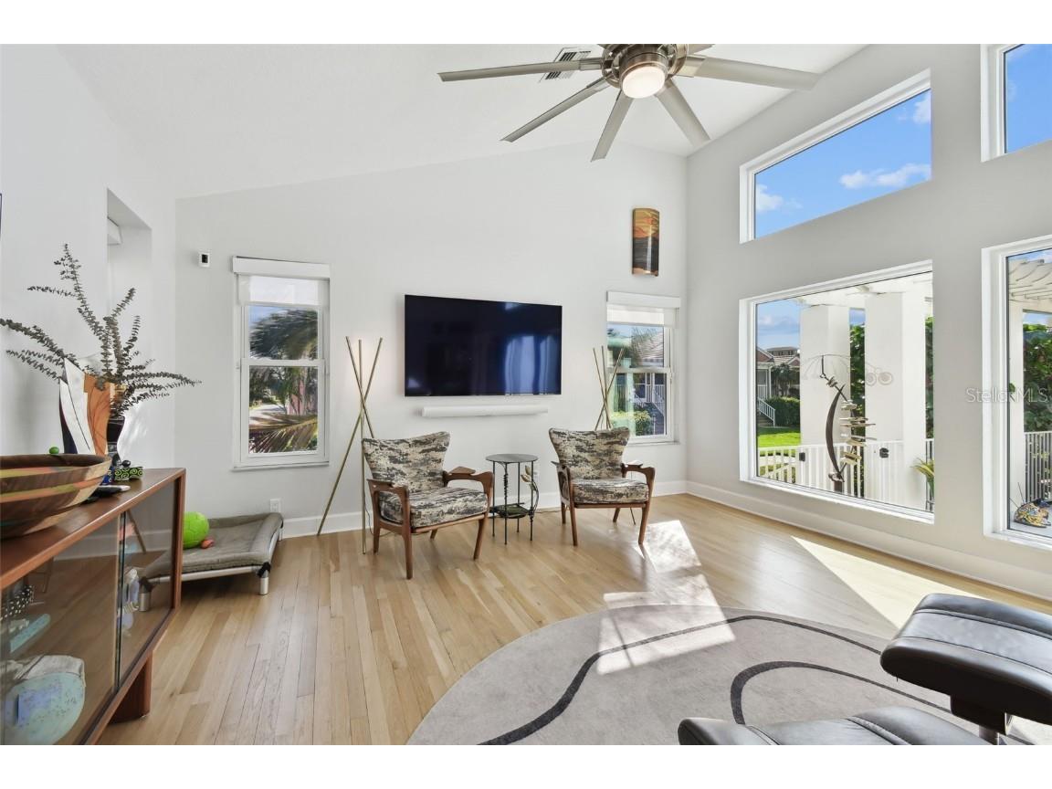 21 Crescent Place S Saint Petersburg FL 33711 TB8447433 image18