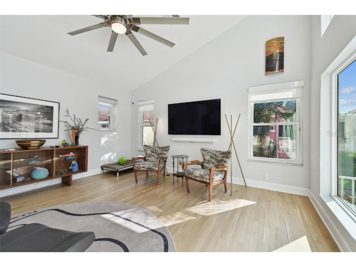 21 Crescent Place S Saint Petersburg FL 33711 TB8447433 image20