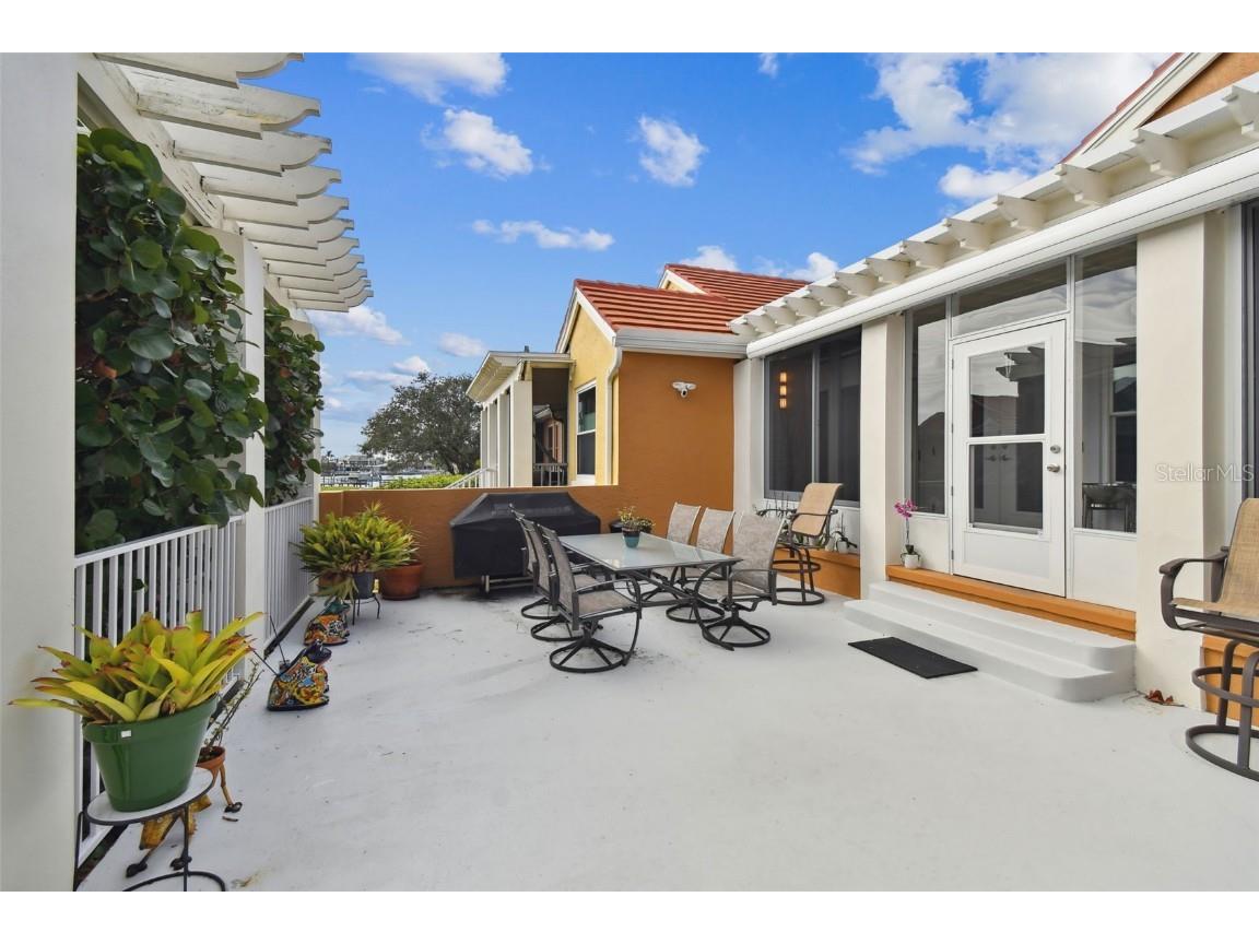 21 Crescent Place S Saint Petersburg FL 33711 TB8447433 image41