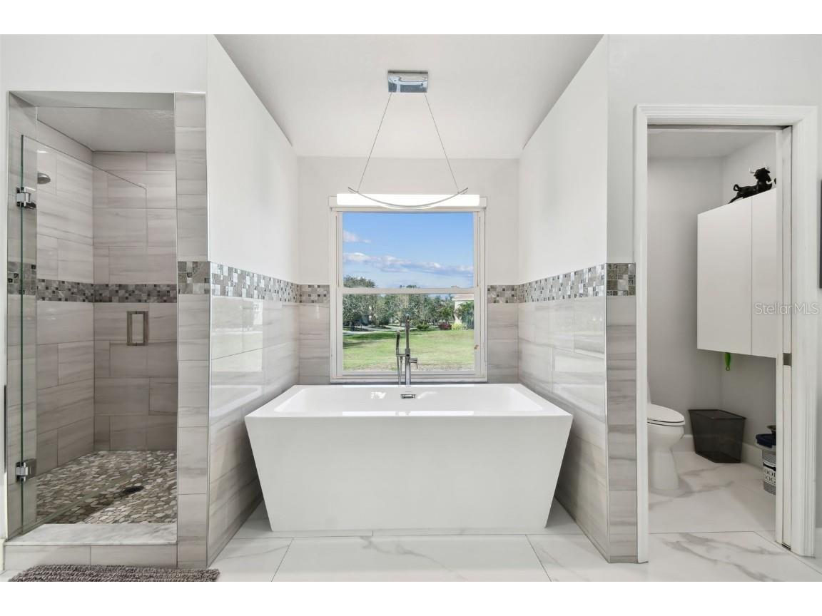 21 Crescent Place S Saint Petersburg FL 33711 TB8447433 image5