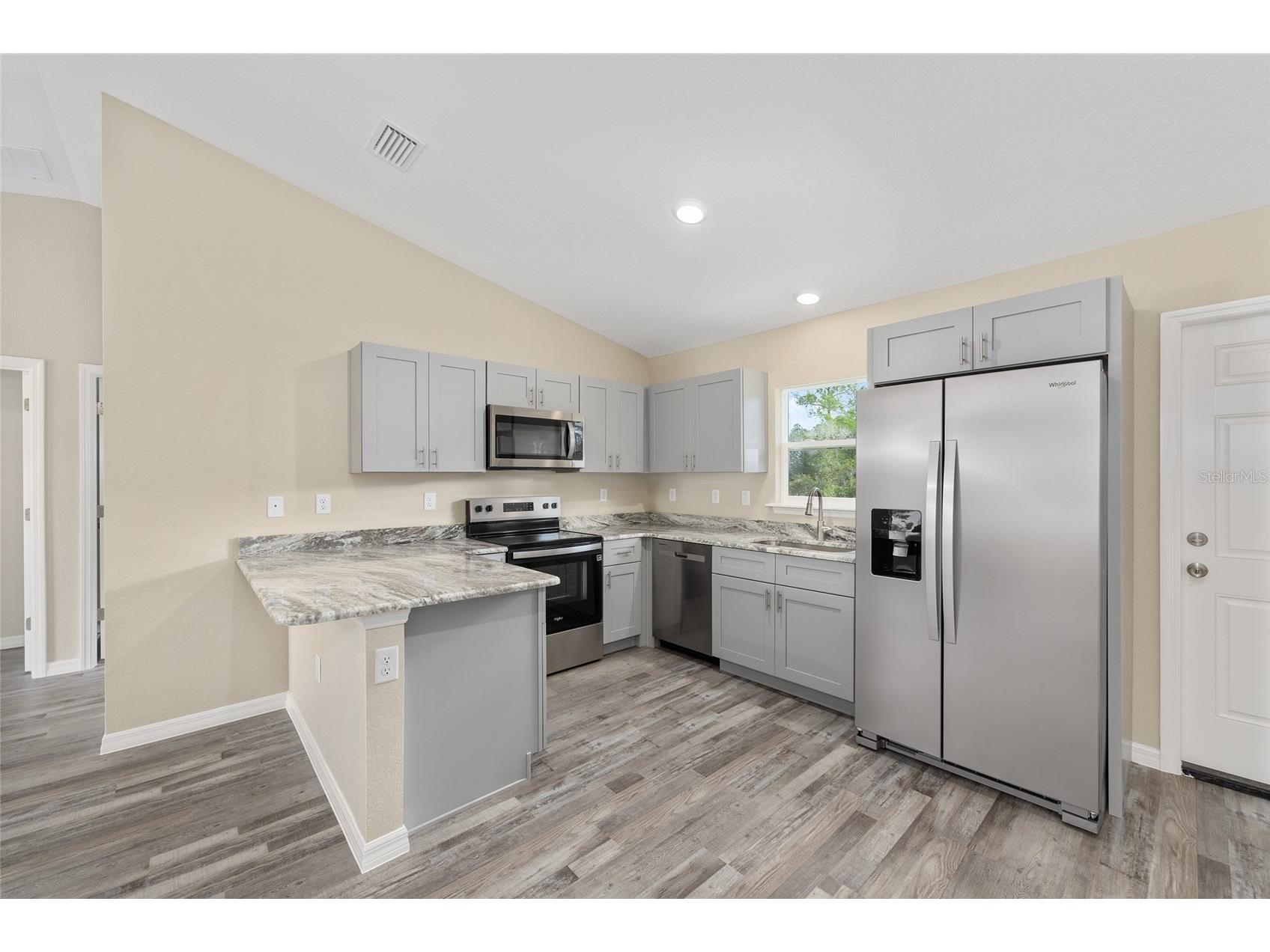 21 Fisher Place Ocklawaha FL 32179 OM720794 image10