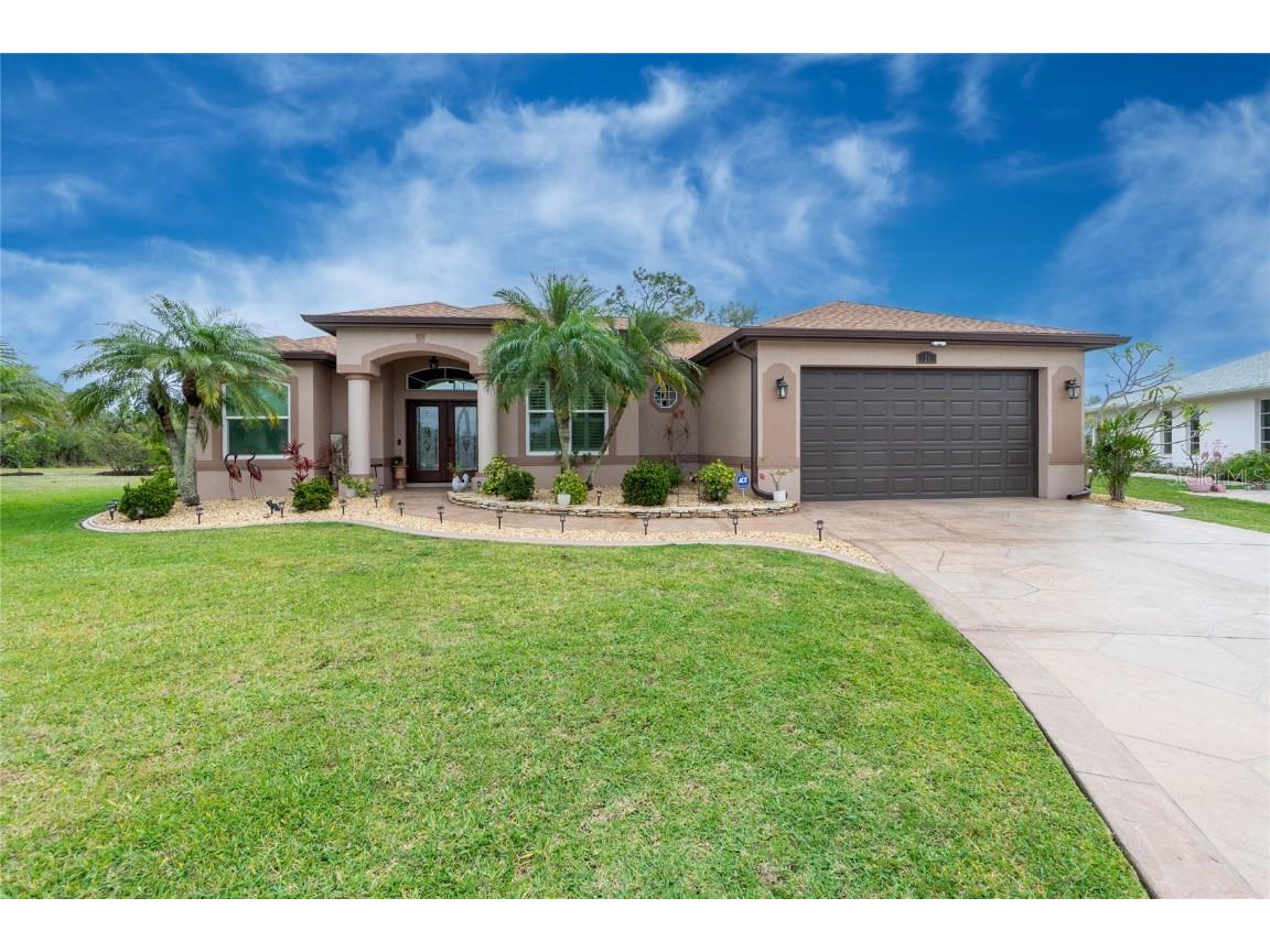 21 Manizaks Avenue Punta Gorda FL 33983 C7506847 image1