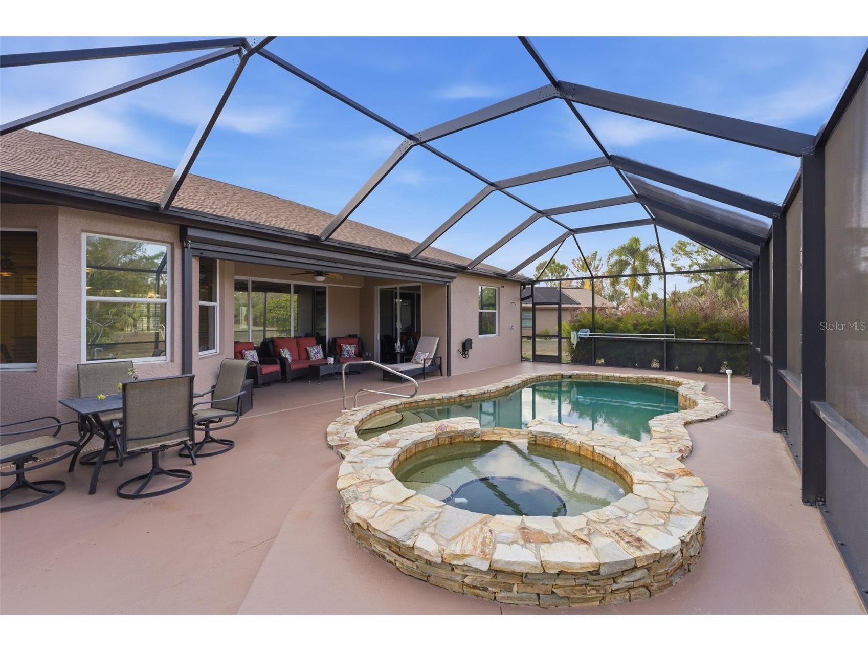 21 Manizaks Avenue Punta Gorda FL 33983 C7522843 image2