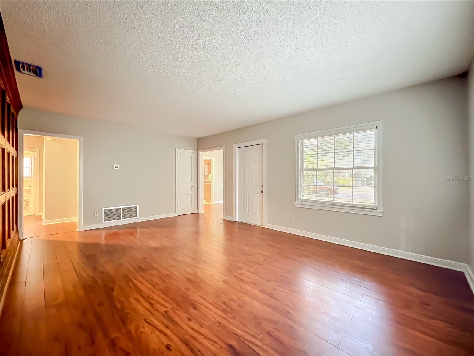21 N Mills Avenue Orlando FL 32801 O6411181 image6