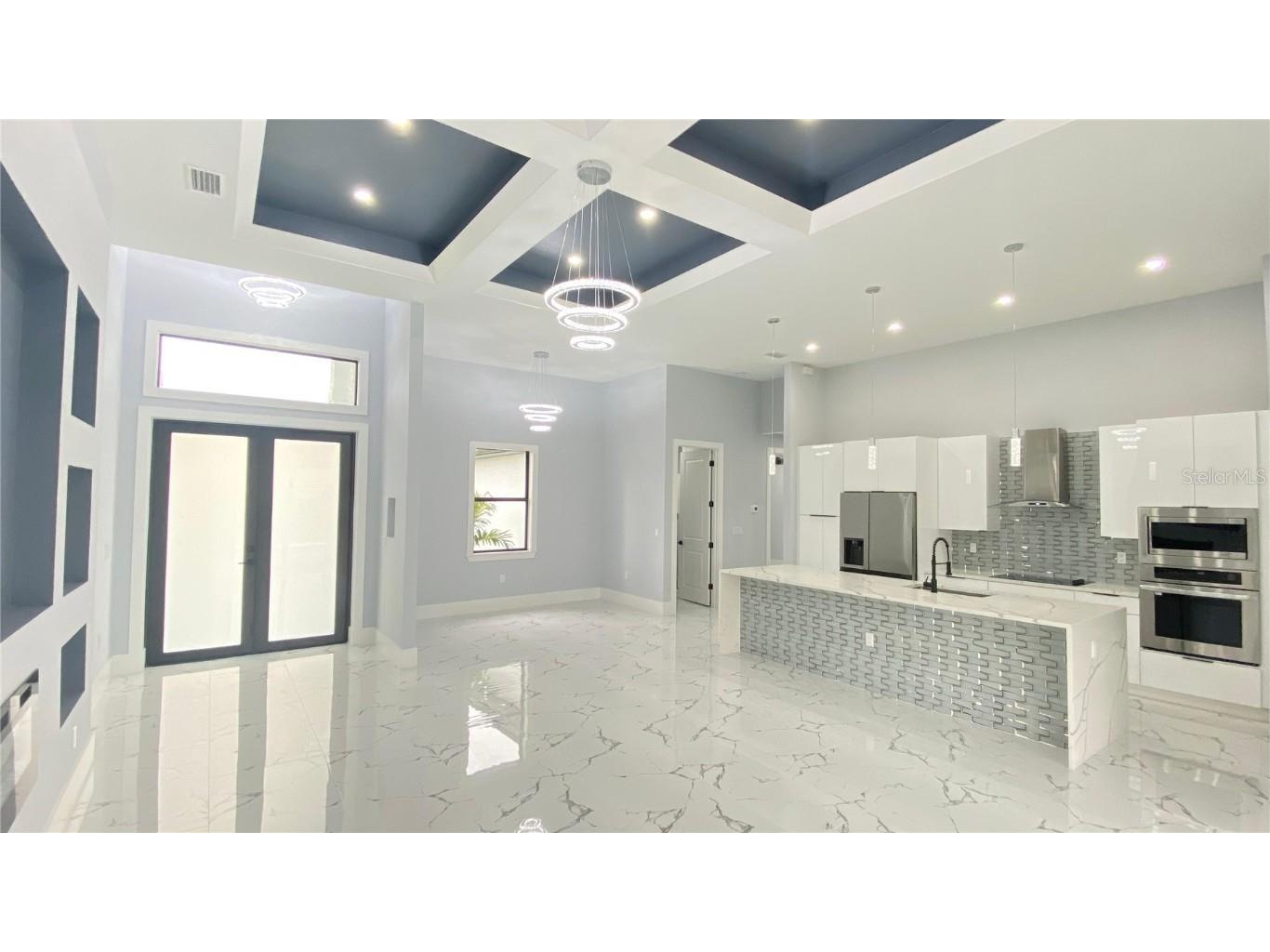 21 NW 7th Street Cape Coral FL 33993 A4664606 image2