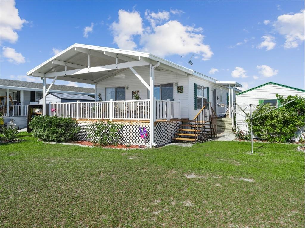 21 Queen Of Waters Street Lake Wales FL 33898 - SADDLEBAG LAKE K4902410 image1