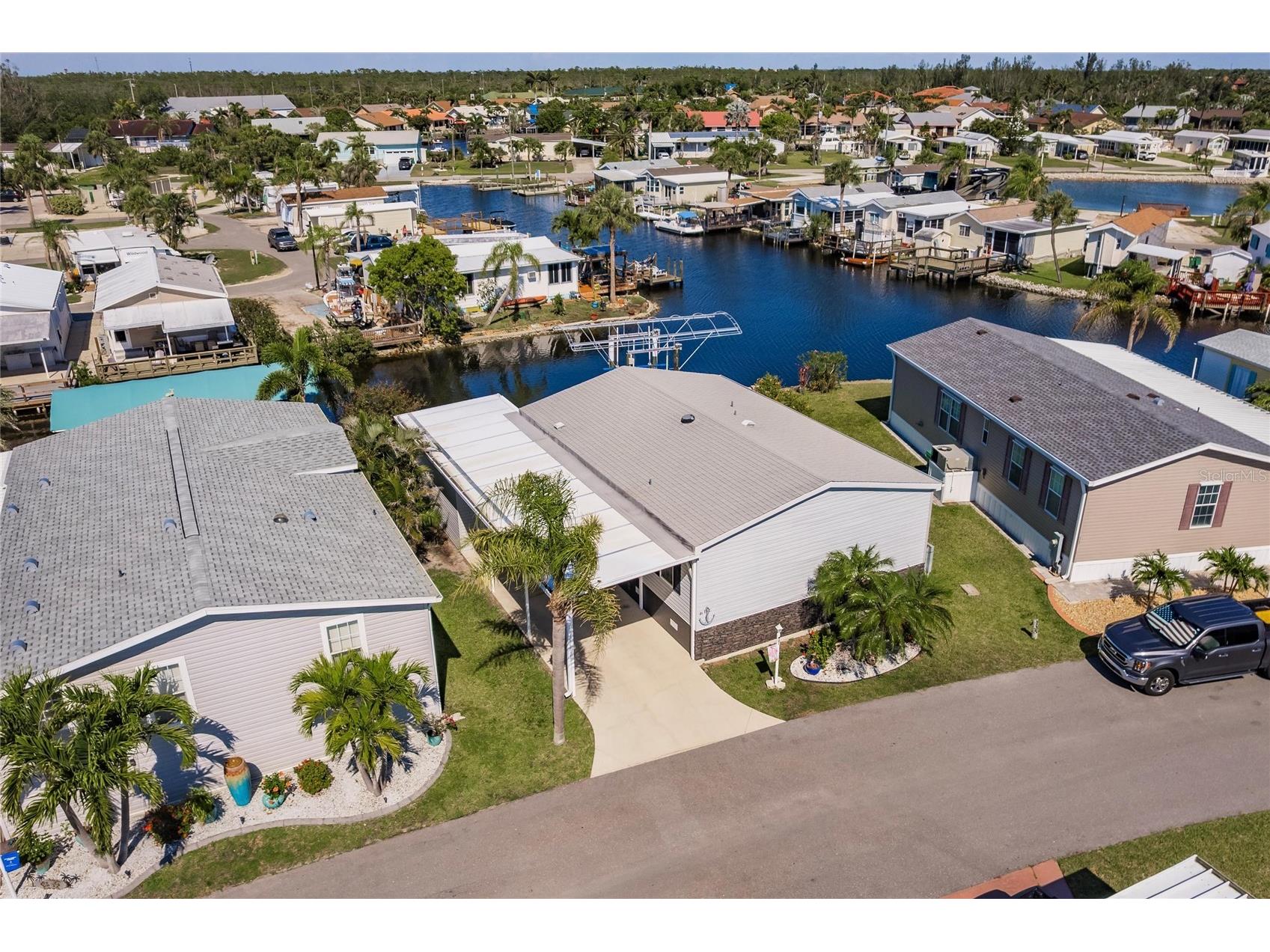 21 Rotterdam Drive Punta Gorda FL 33950 C7520593 image1