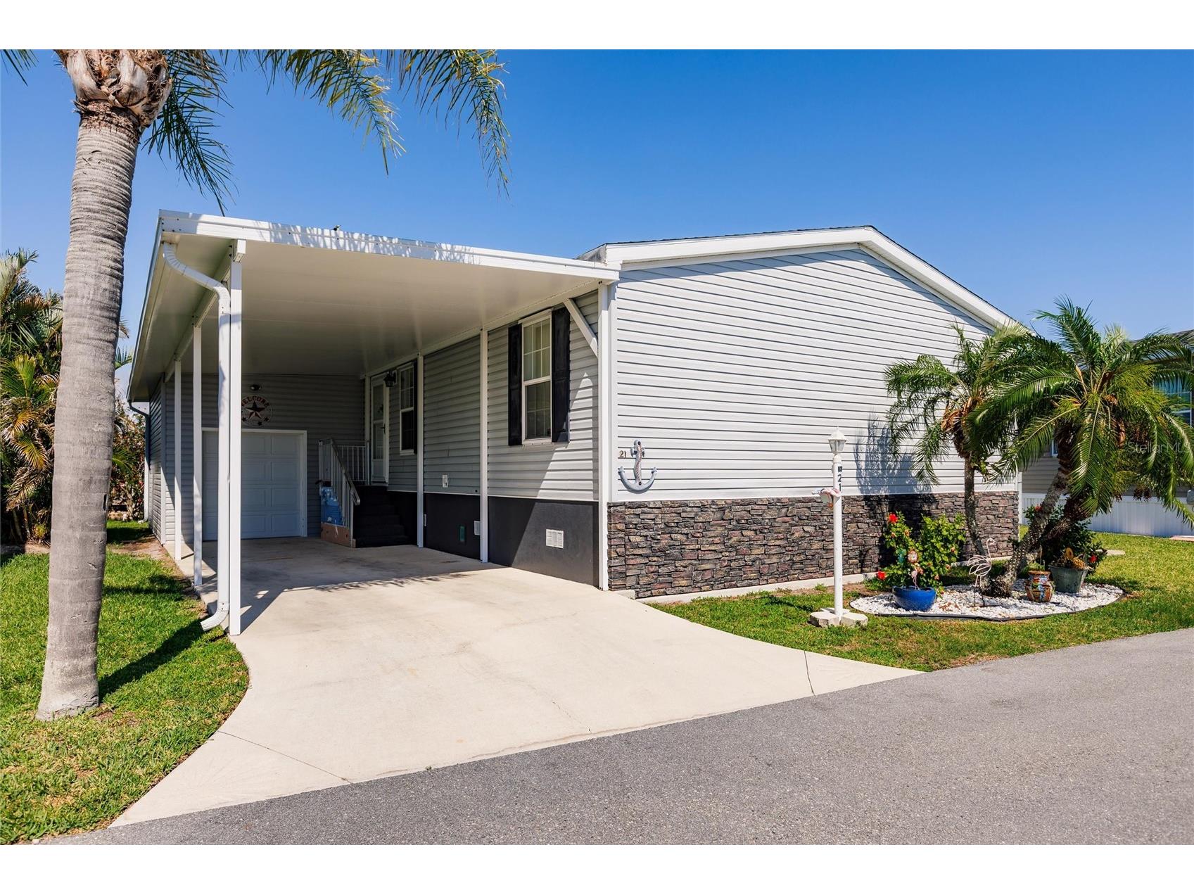 21 Rotterdam Drive Punta Gorda FL 33950 C7520593 image3