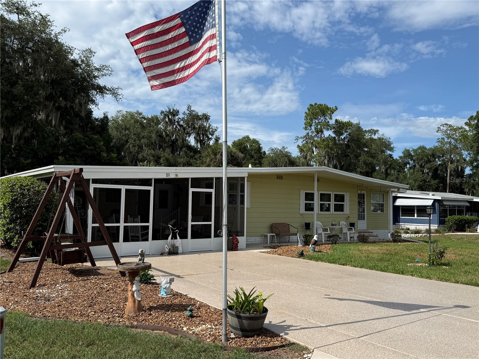 21 S Bobwhite Road Wildwood FL 34785 - LAKE OKAHUMPKA G5113556 image1