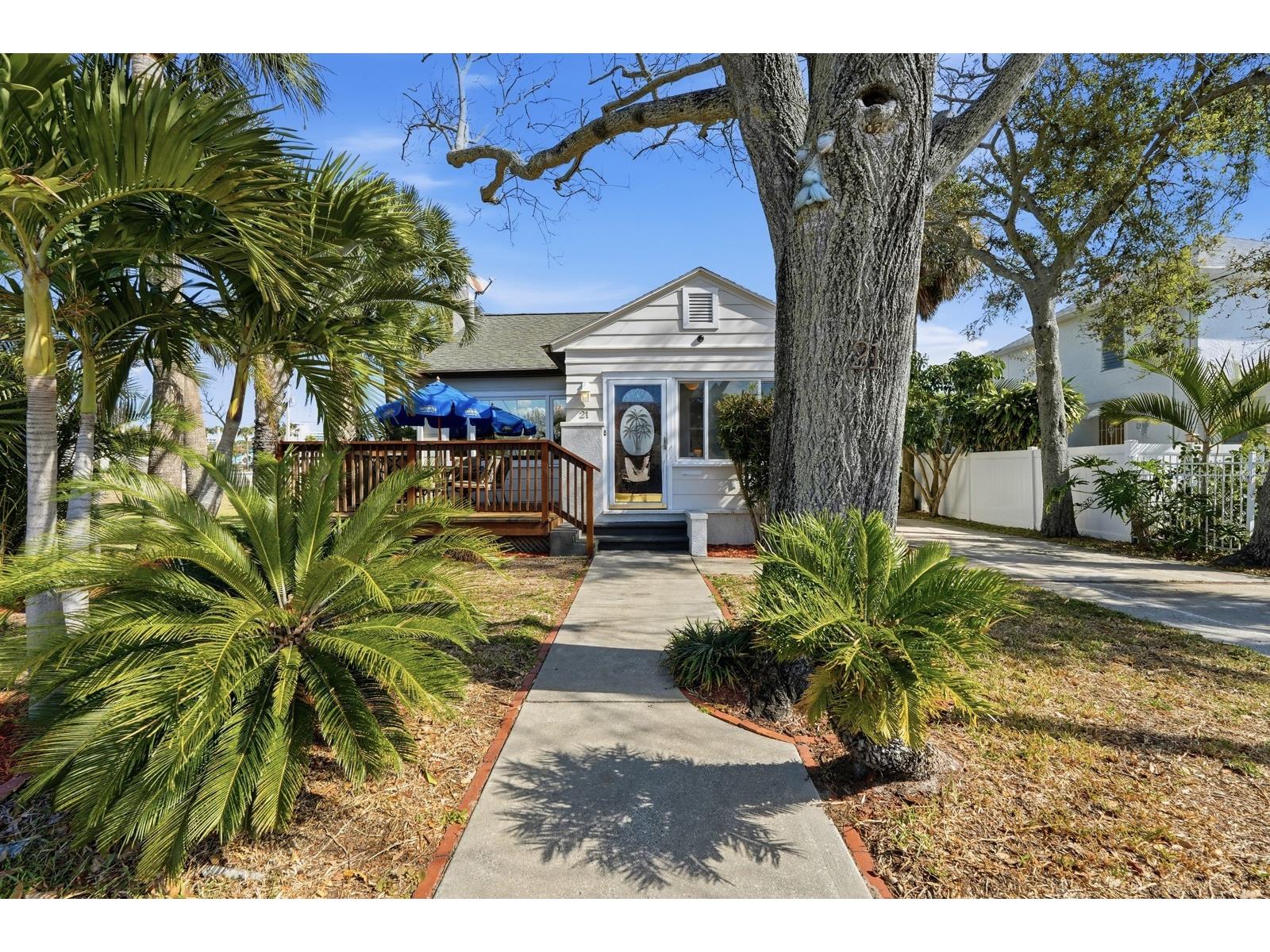 21 S Halifax Avenue Daytona Beach FL 32118 V4947095 image1