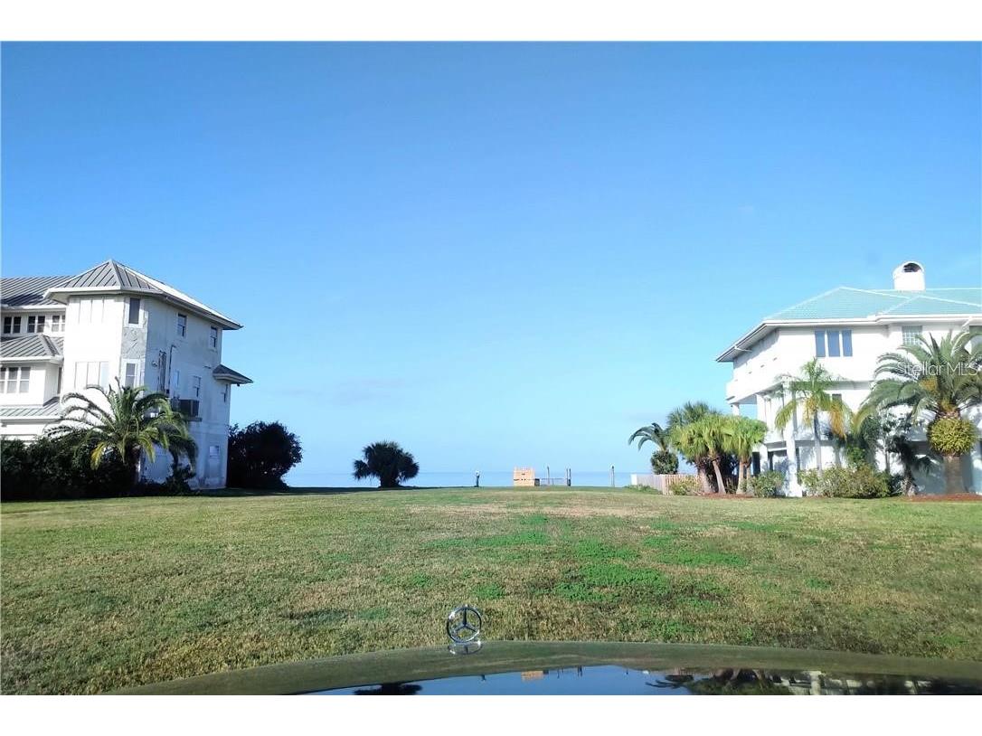 21 Westshore Drive New Port Richey FL 34652 U8227964 image2