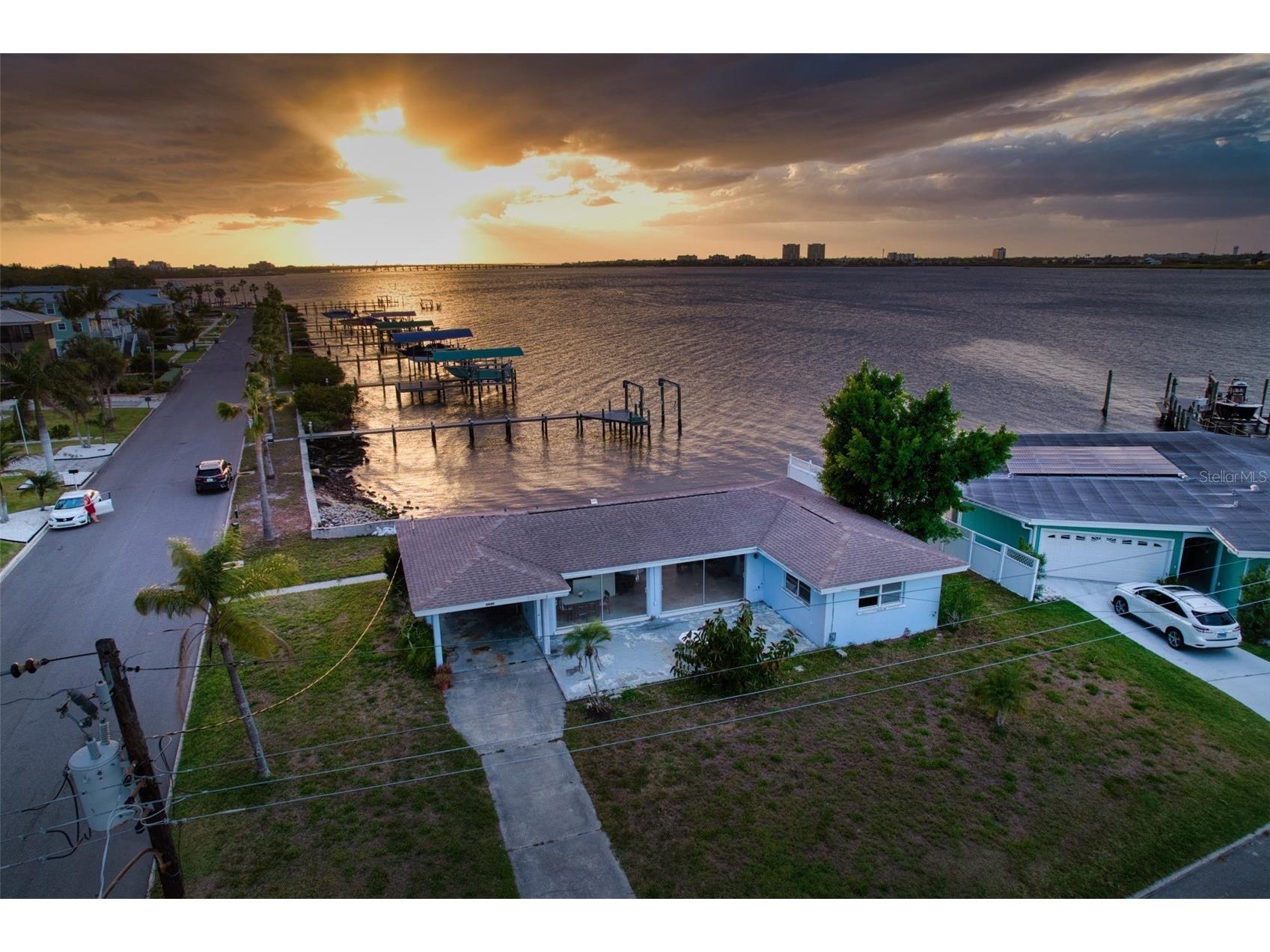 210 21st Street NE Bradenton FL 34208 - MANATEE RIVER A4688694 image6
