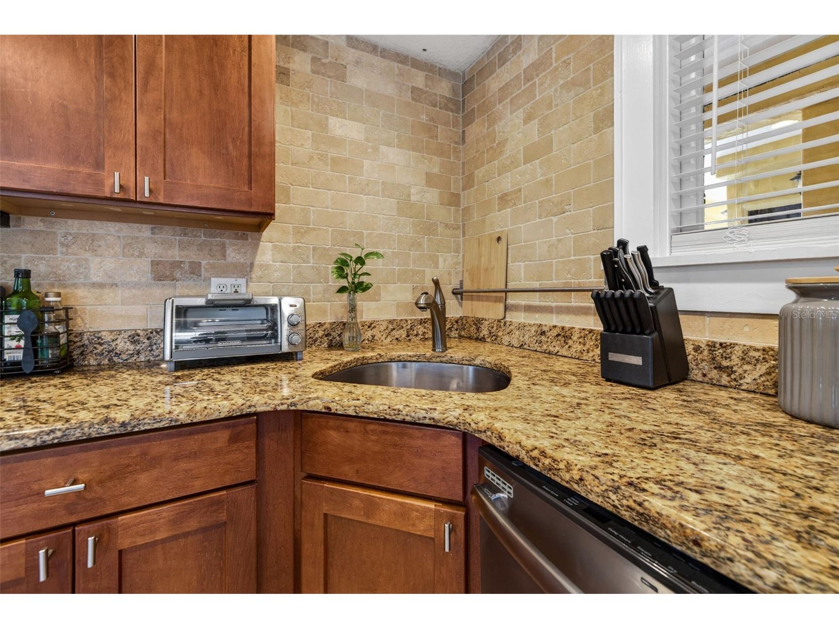 210 22nd Avenue NE #12 Saint Petersburg FL 33704 TB8508559 image12