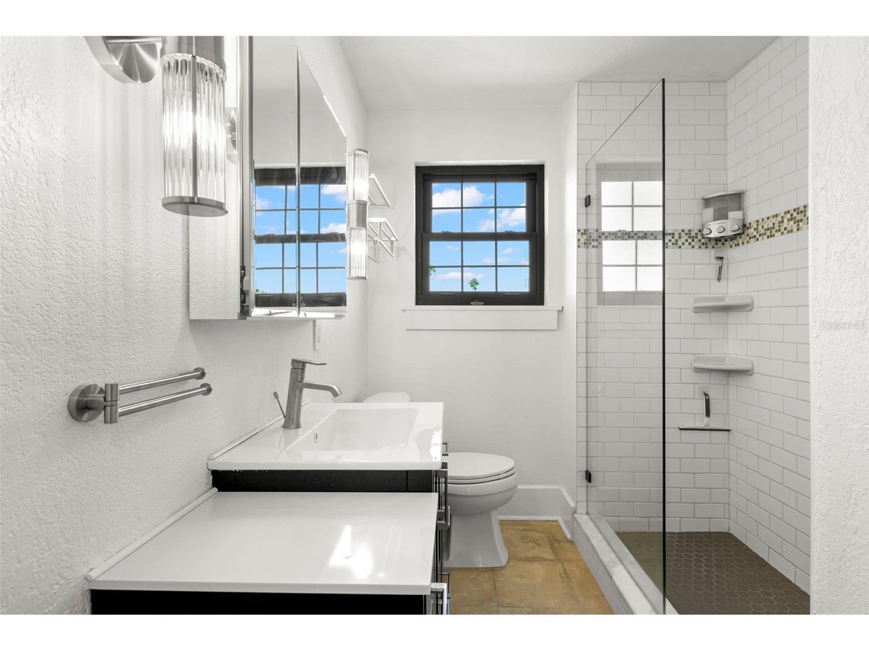 210 22nd Avenue NE #15 Saint Petersburg FL 33704 TB8466730 image23