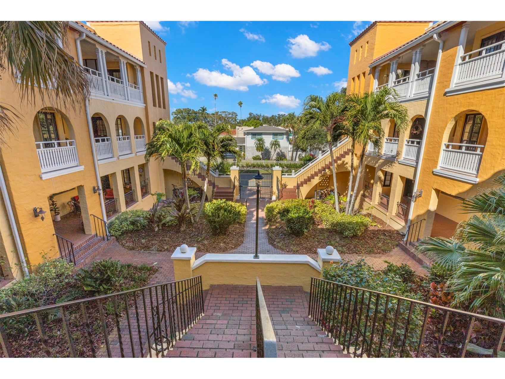 210 22nd Avenue NE #15 Saint Petersburg FL 33704 TB8466730 image3