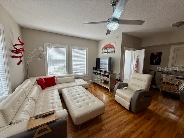 210 22nd Avenue NE #2 Saint Petersburg FL 33704 TB8435507 image5