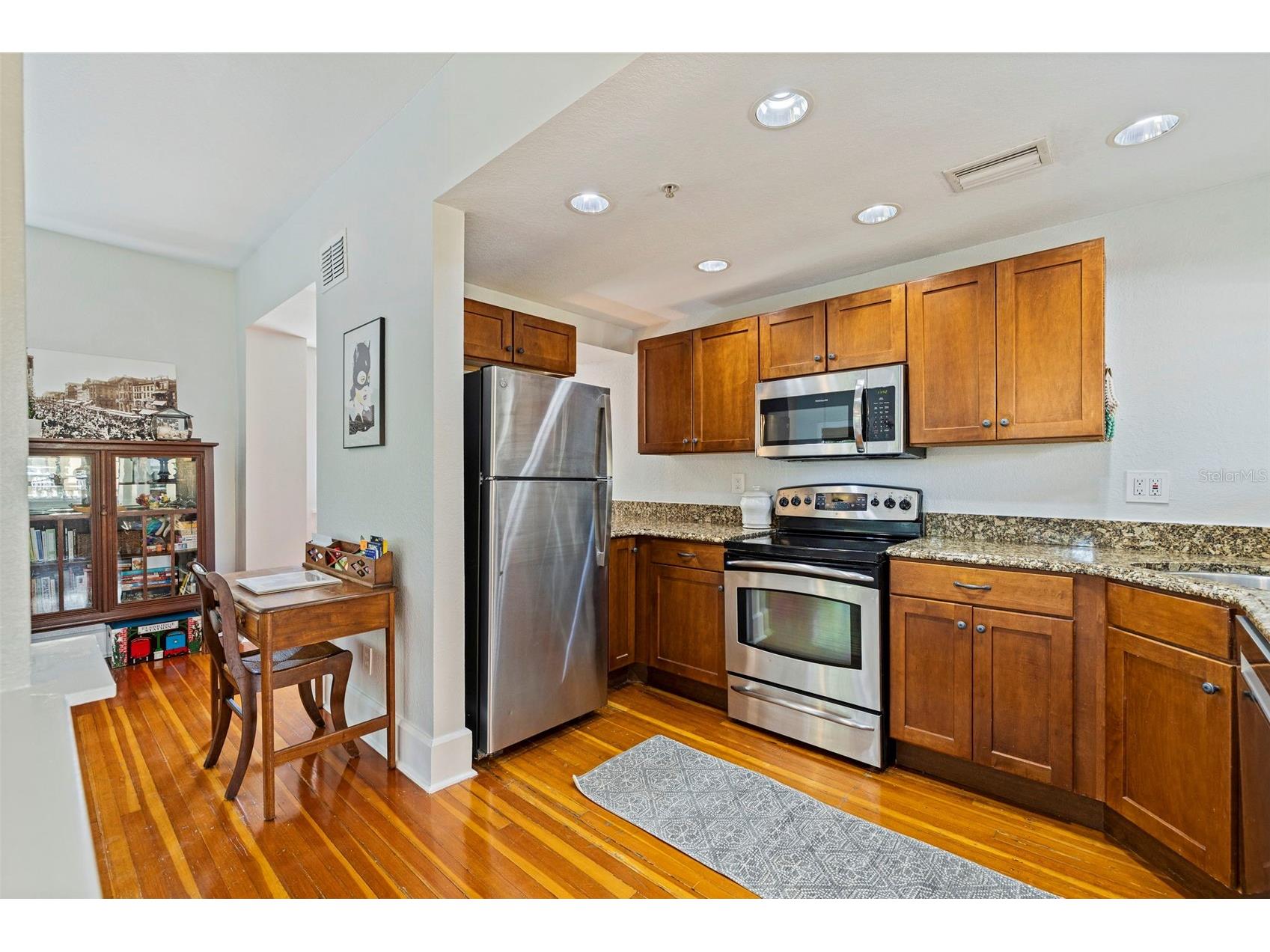 210 22nd Avenue NE #6 Saint Petersburg FL 33704 TB8508843 image11