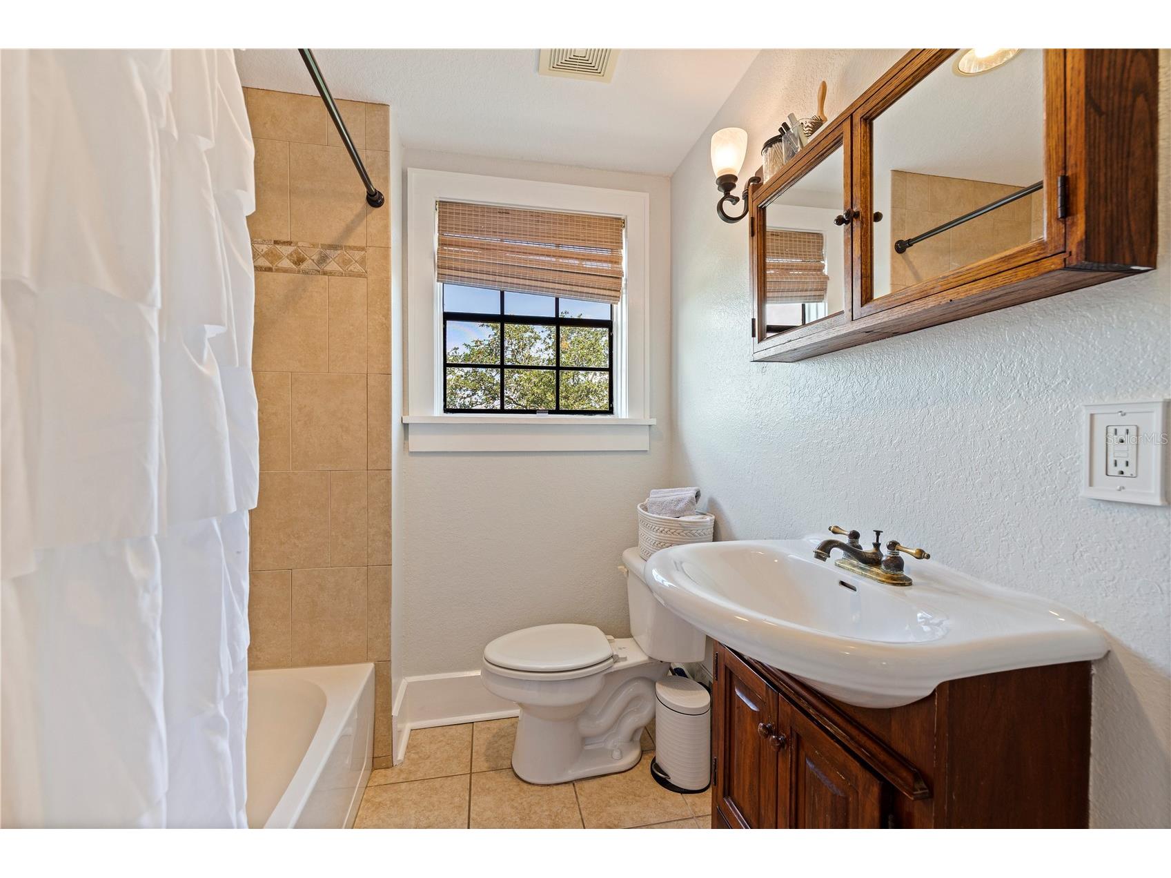 210 22nd Avenue NE #6 Saint Petersburg FL 33704 TB8508843 image30
