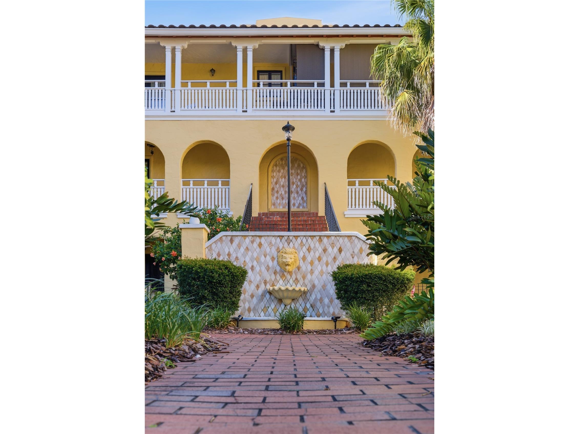 210 22nd Avenue NE #6 Saint Petersburg FL 33704 TB8508843 image6