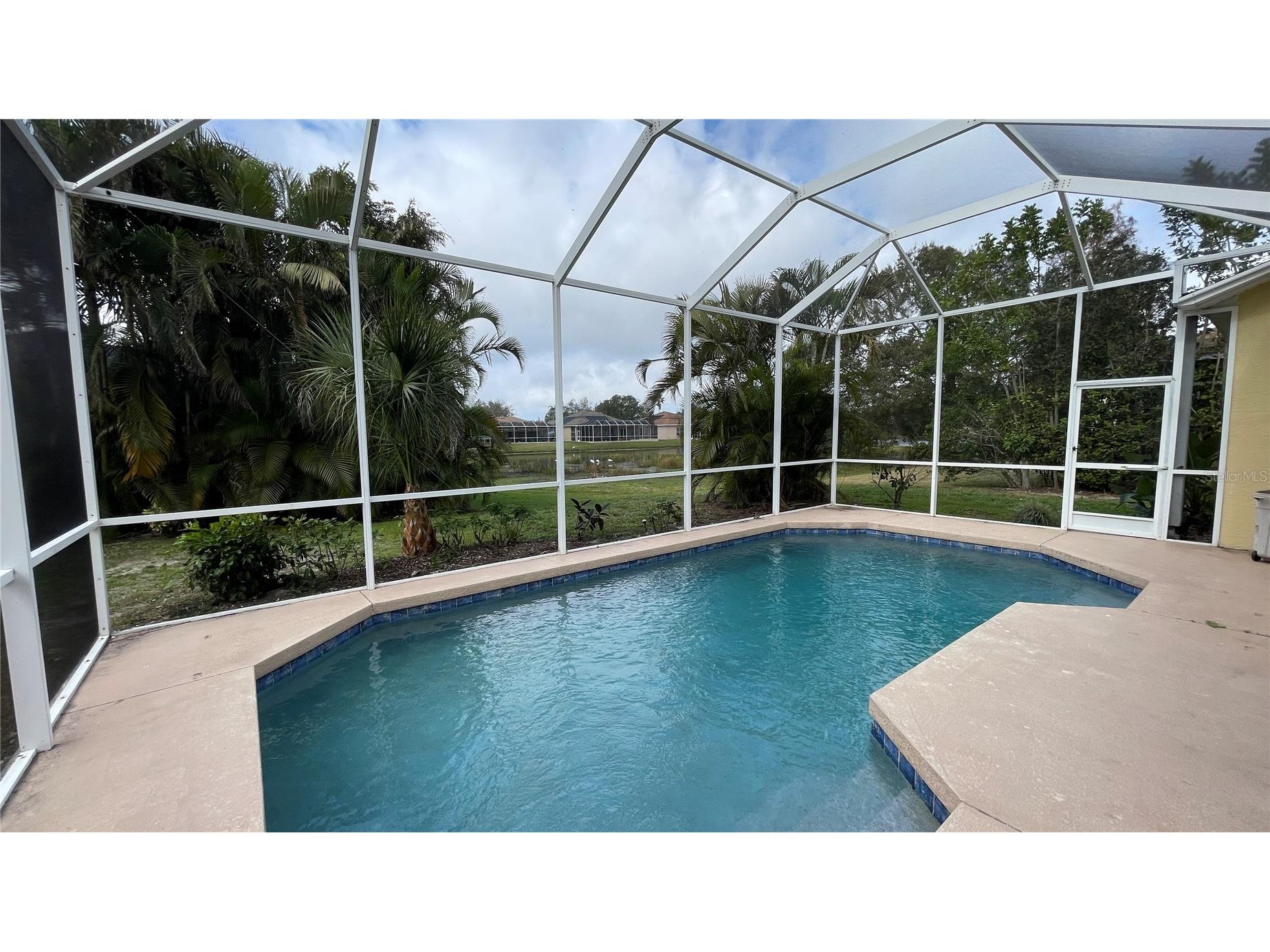 210 41st Street NE Bradenton FL 34208 A4690894 image2