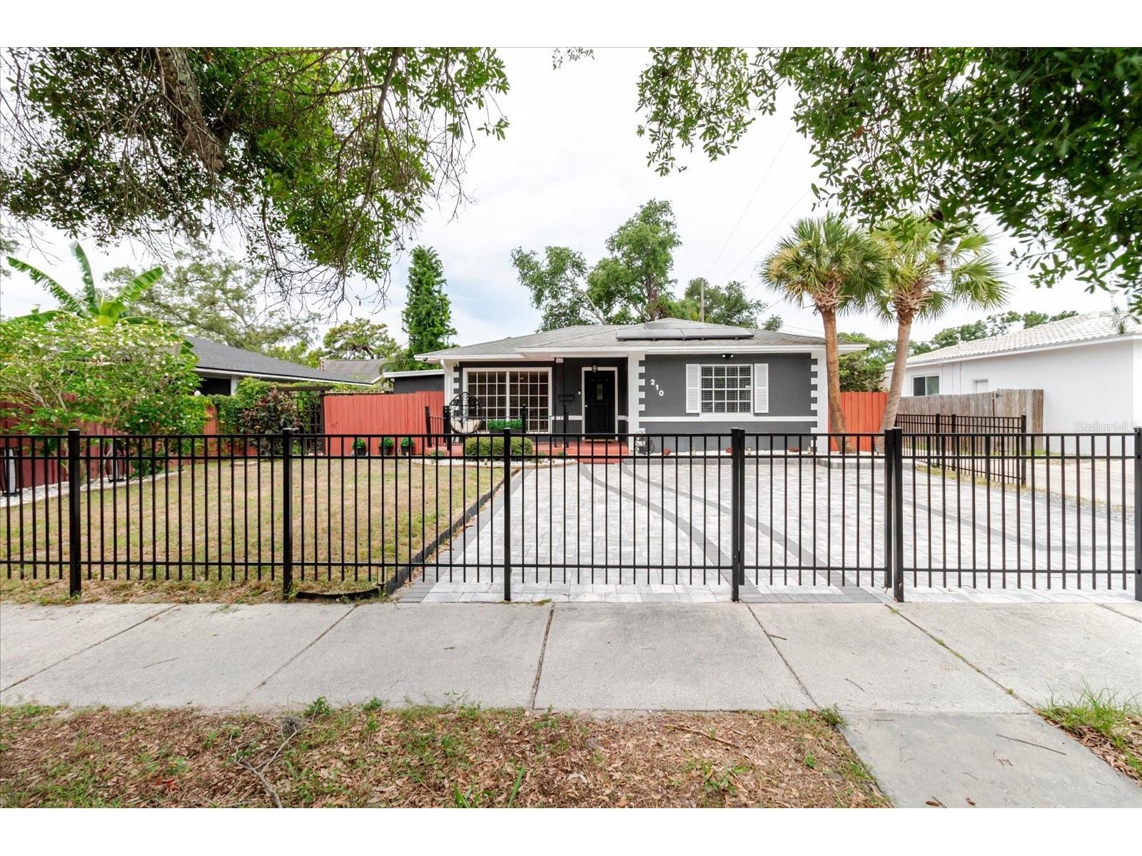 210 49th Street N Saint Petersburg FL 33710 TB8516656 image11