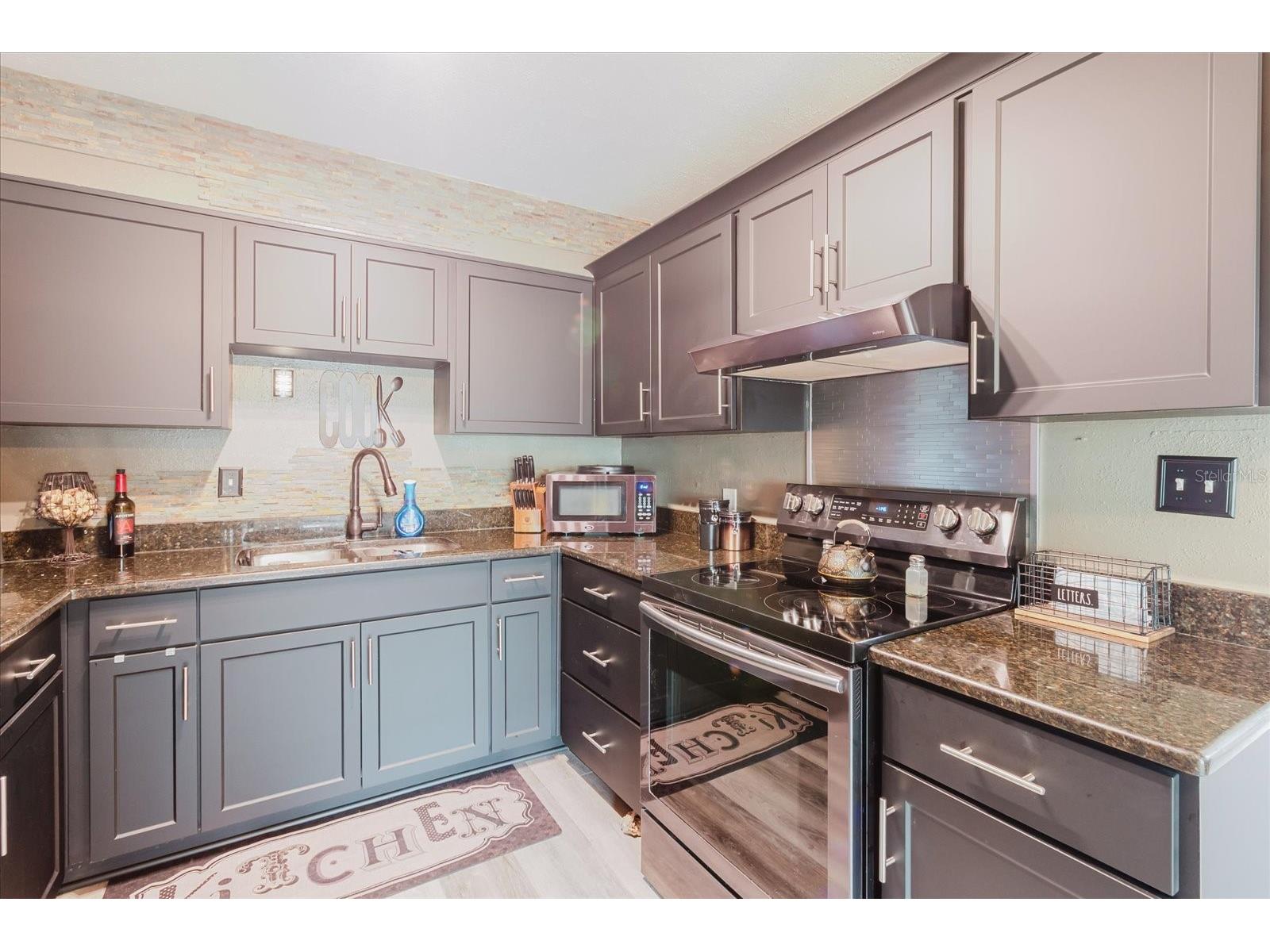 210 49th Street N Saint Petersburg FL 33710 TB8516656 image23