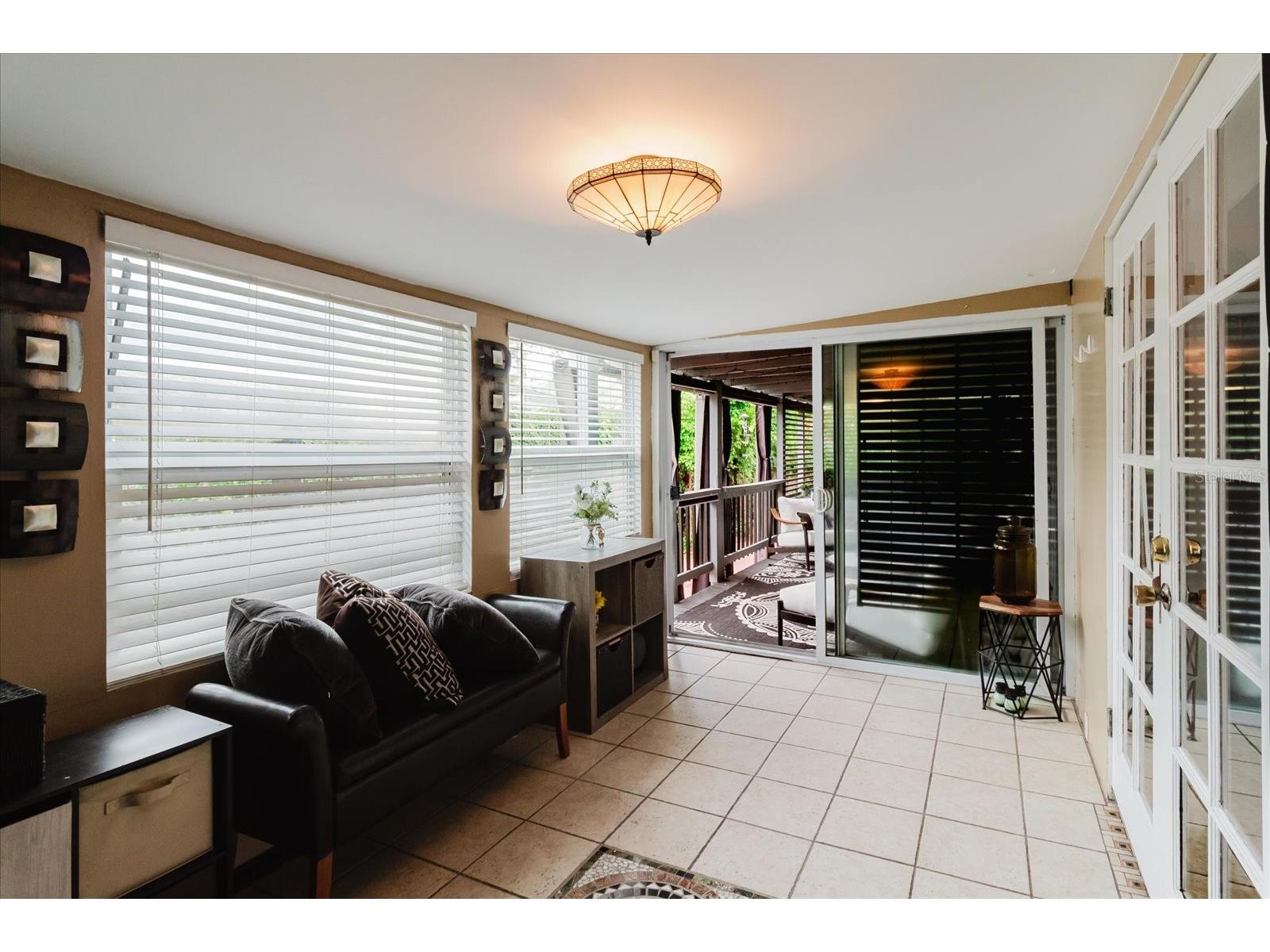 210 49th Street N Saint Petersburg FL 33710 TB8516656 image52