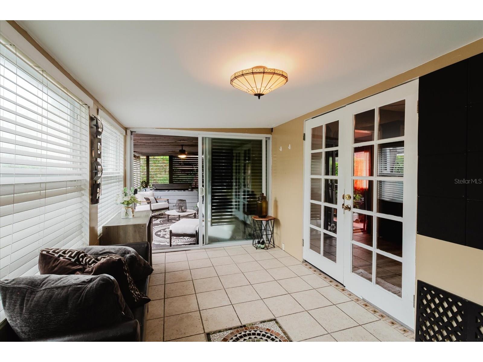 210 49th Street N Saint Petersburg FL 33710 TB8516656 image53